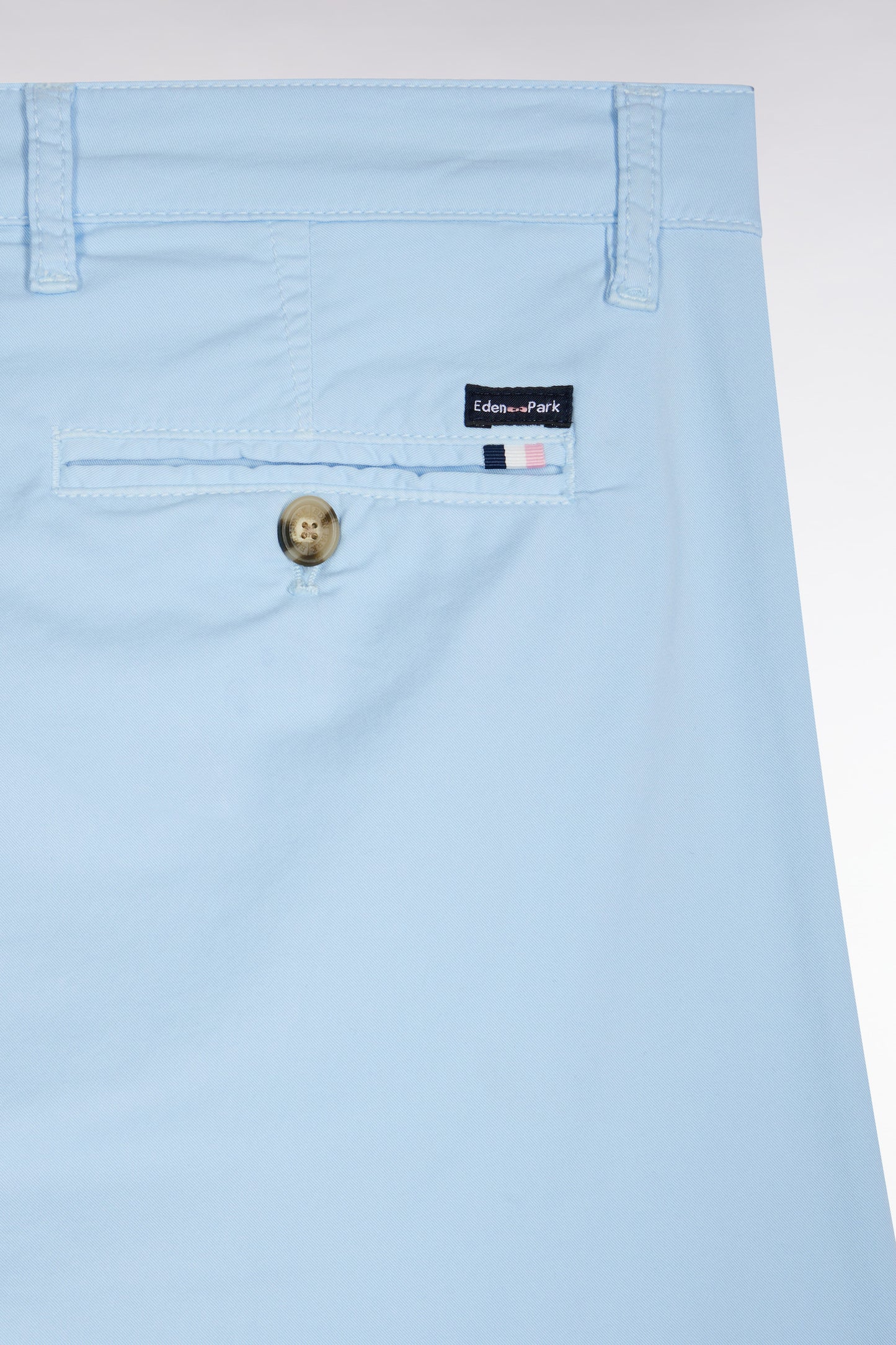 Pantalon chino sans plis en coton stretch bleu clair coupe droite