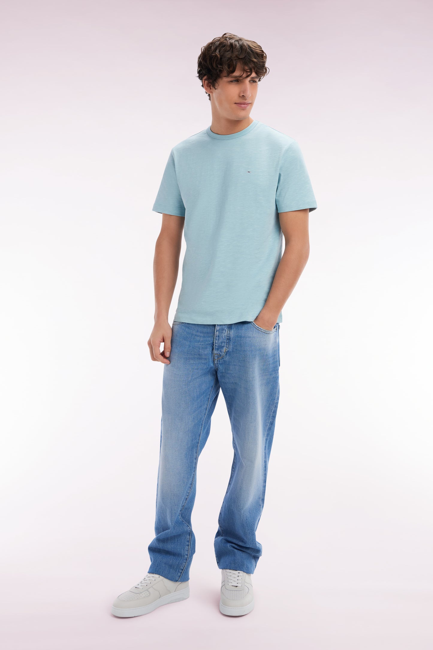 5-pocket jeans in blue denim with a stone bleach wash, Comfort cut