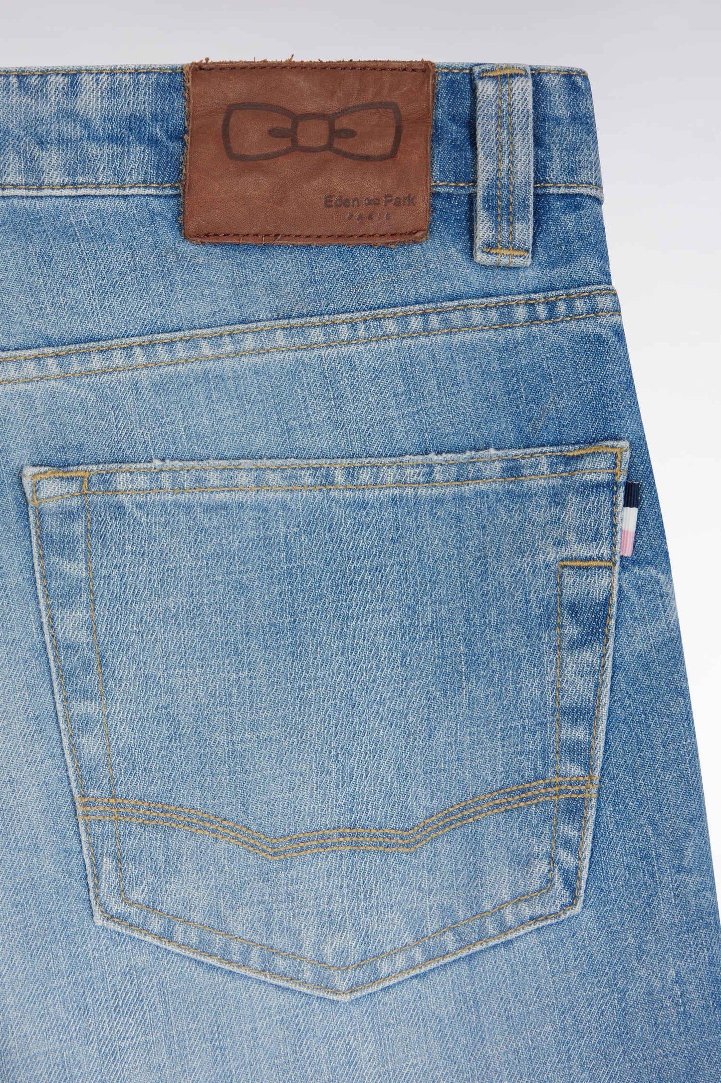 5-pocket jeans in blue denim with a stone bleach wash, Comfort cut