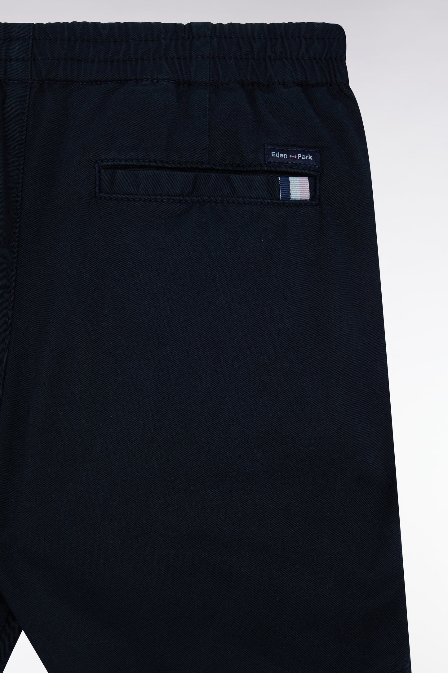Navy stretch cotton Bermuda shorts with an elasticated waistband