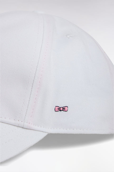 White cotton twill cap with bow tie embroidery - Image 3