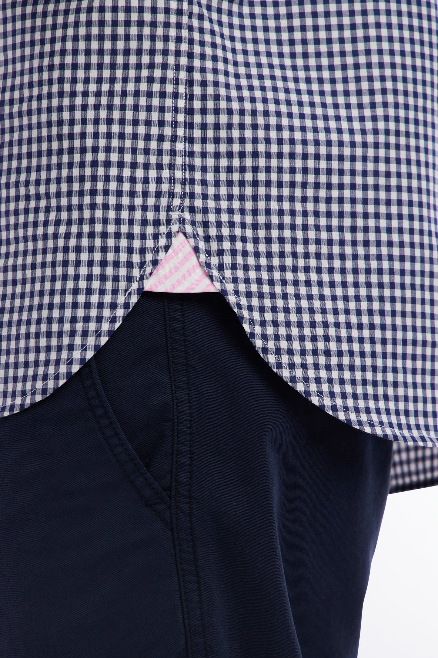 Straight short-sleeved shirt in dark blue gingham cotton