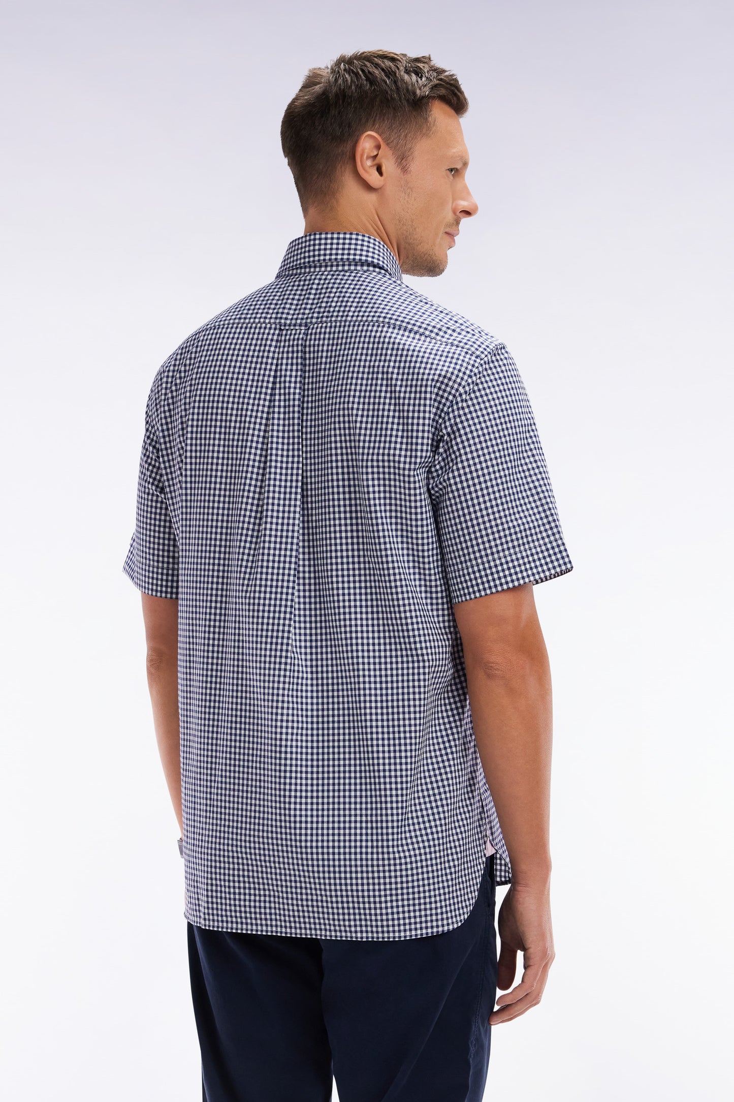 Straight short-sleeved shirt in dark blue gingham cotton