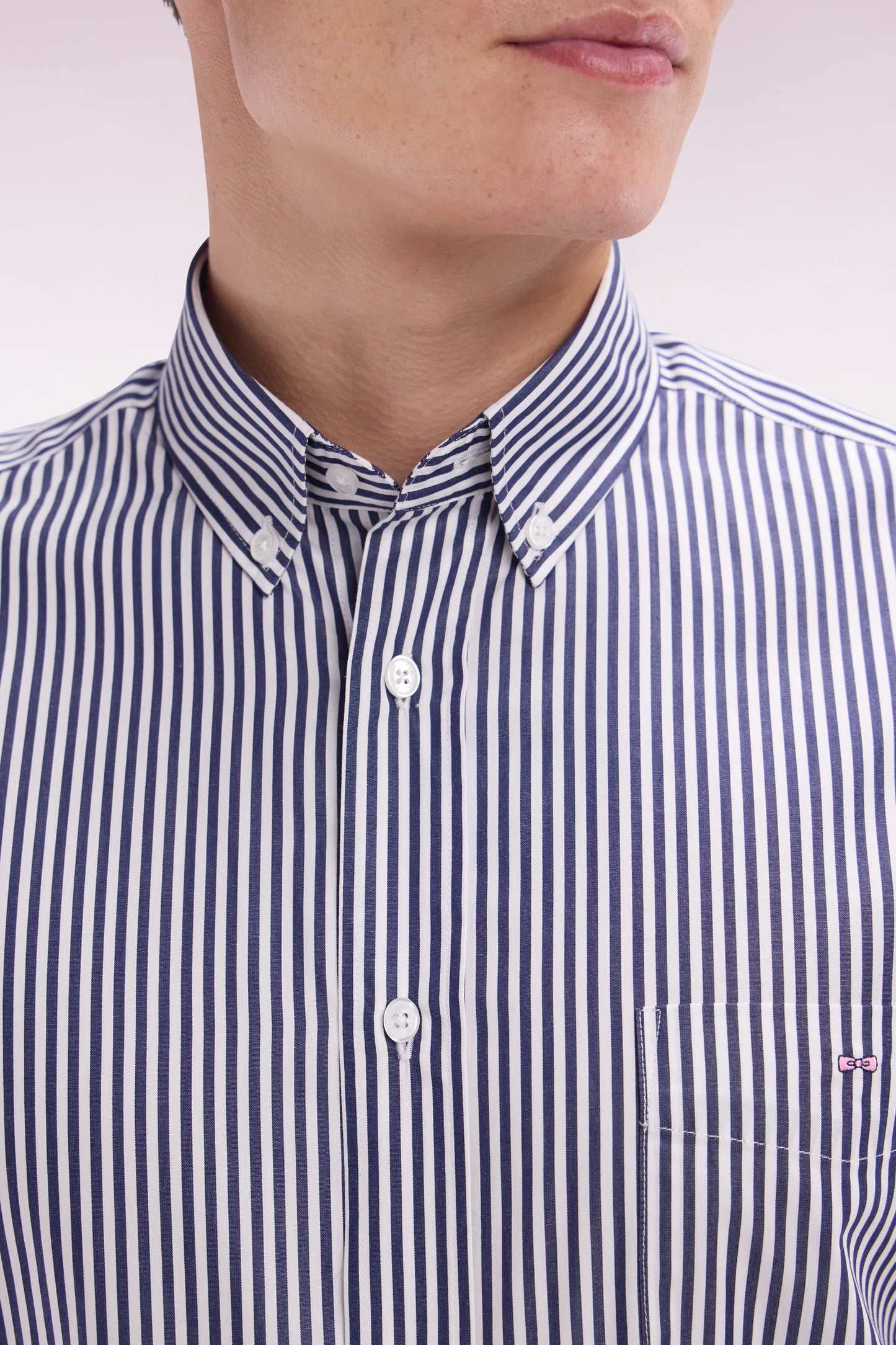 Straight short-sleeved shirt in striped dark blue cotton