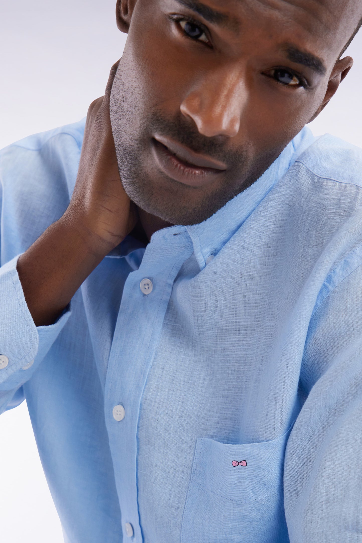 Straight-fit sky blue linen shirt