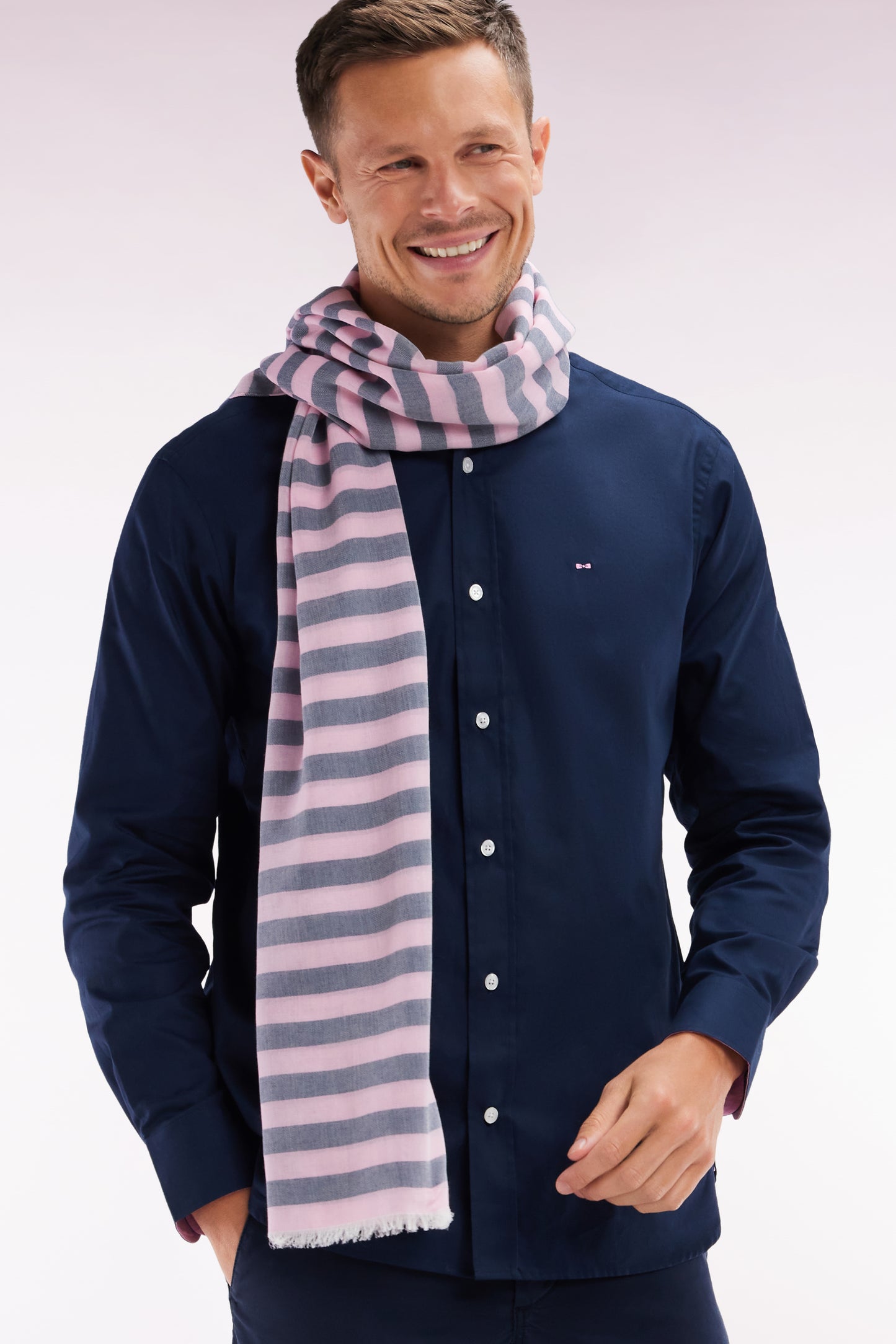 Straight-fit navy pinpoint cotton shirt with 10 embroidery