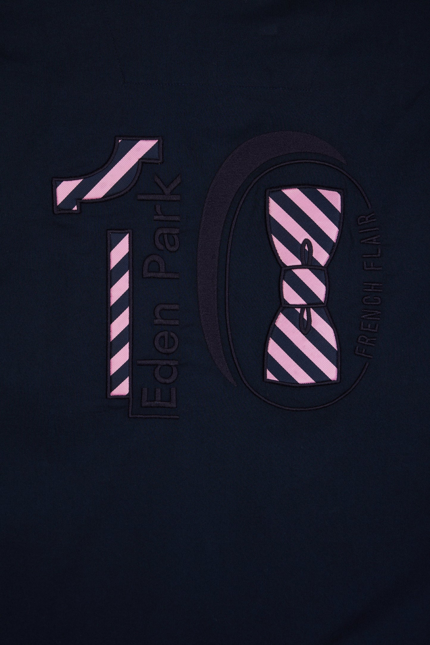 Straight-fit navy pinpoint cotton shirt with 10 embroidery