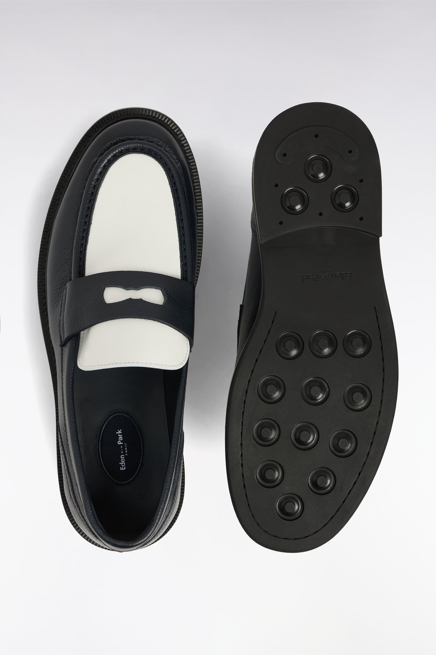 Mocassins bicolores en cuir grainé bleu marine et blanc