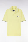 Polo à manches courtes en coton jaune broderie ton sur ton coupe décontractée