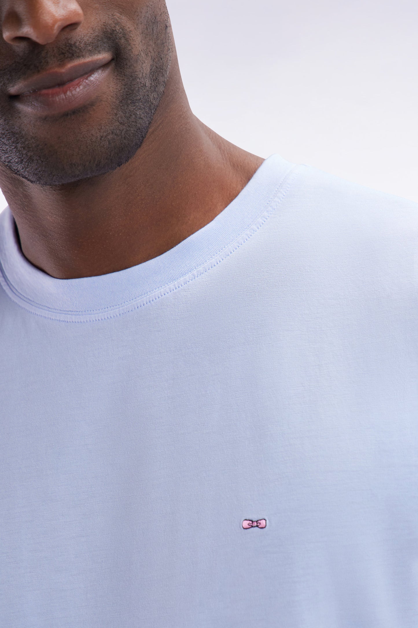 Straight-fit light grey short-sleeved T-shirt