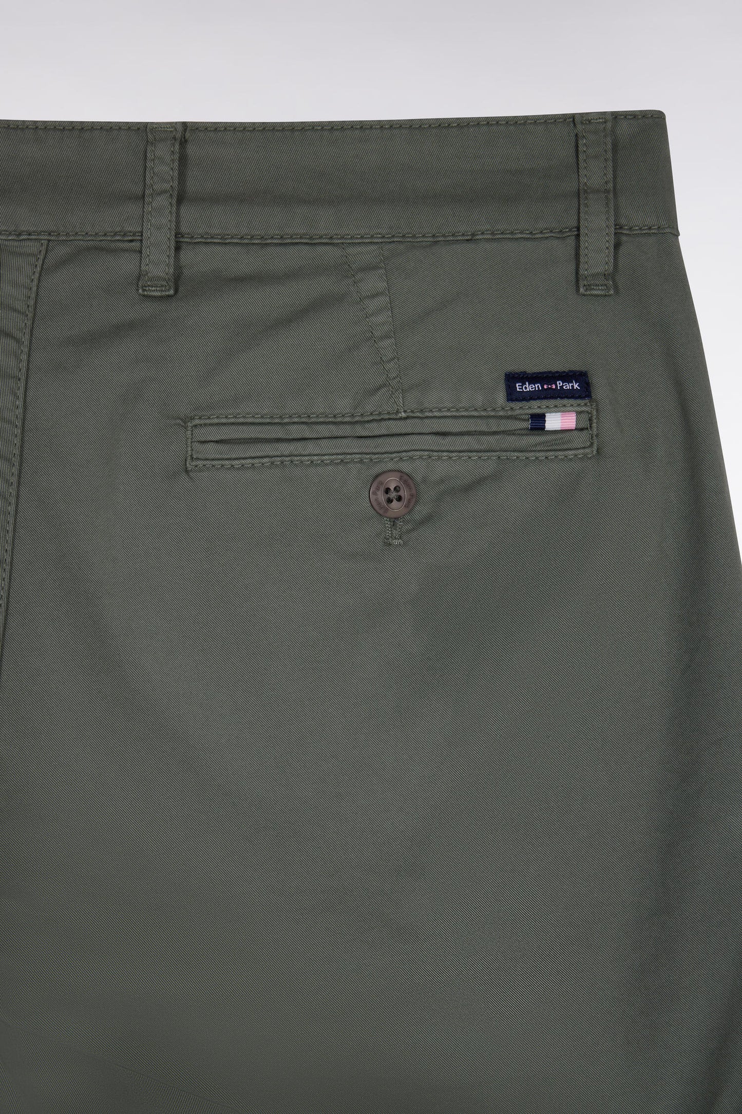 Pantalon chino regular en coton stretch kaki