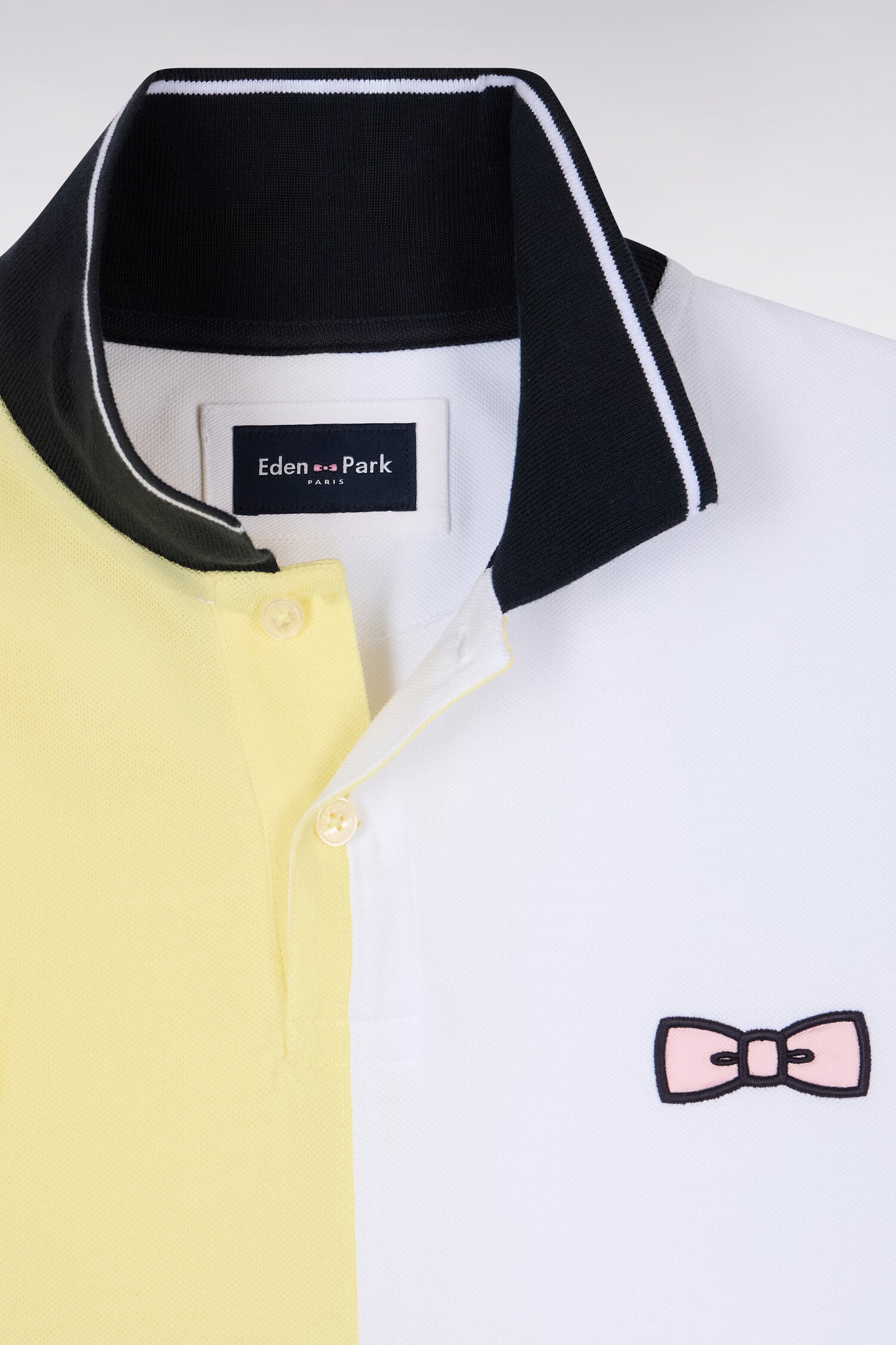 Polo à manches courtes en coton jaune clair à cadrans coupe regular