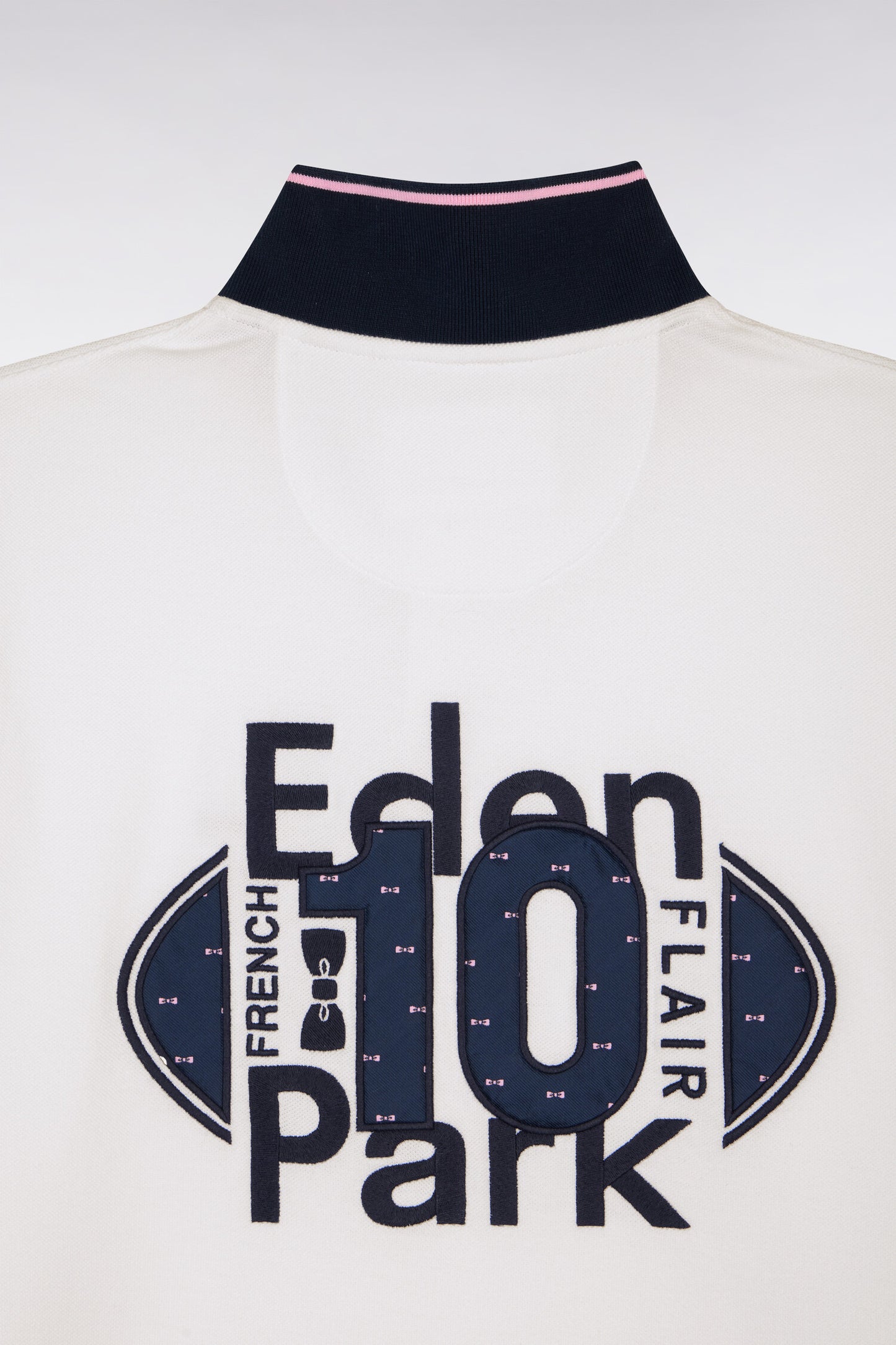 Short-sleeved polo shirt in white cotton pique with navy embroidery