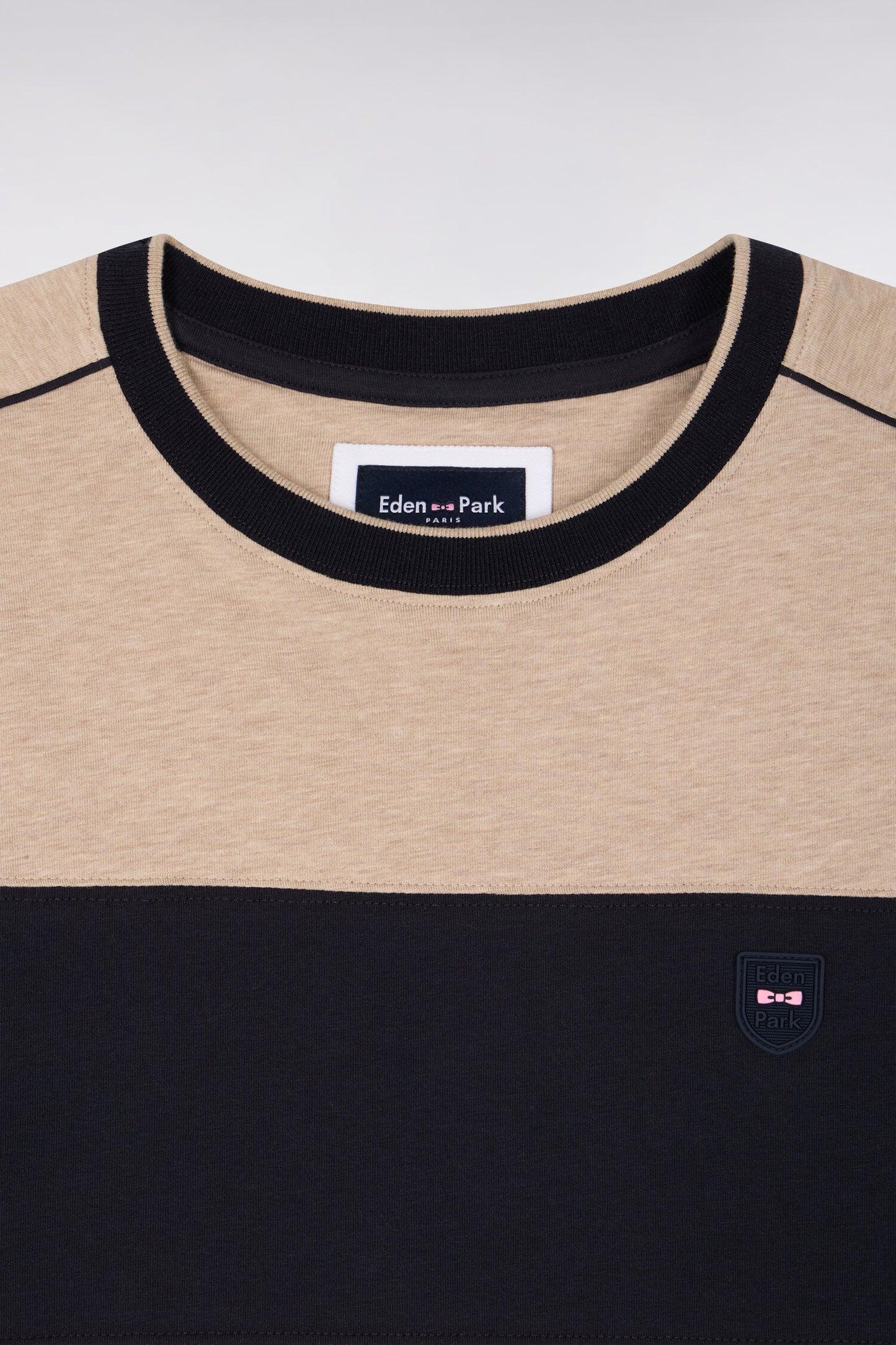 T-shirt à manches courtes en coton stretch beige à découpes coupe slim