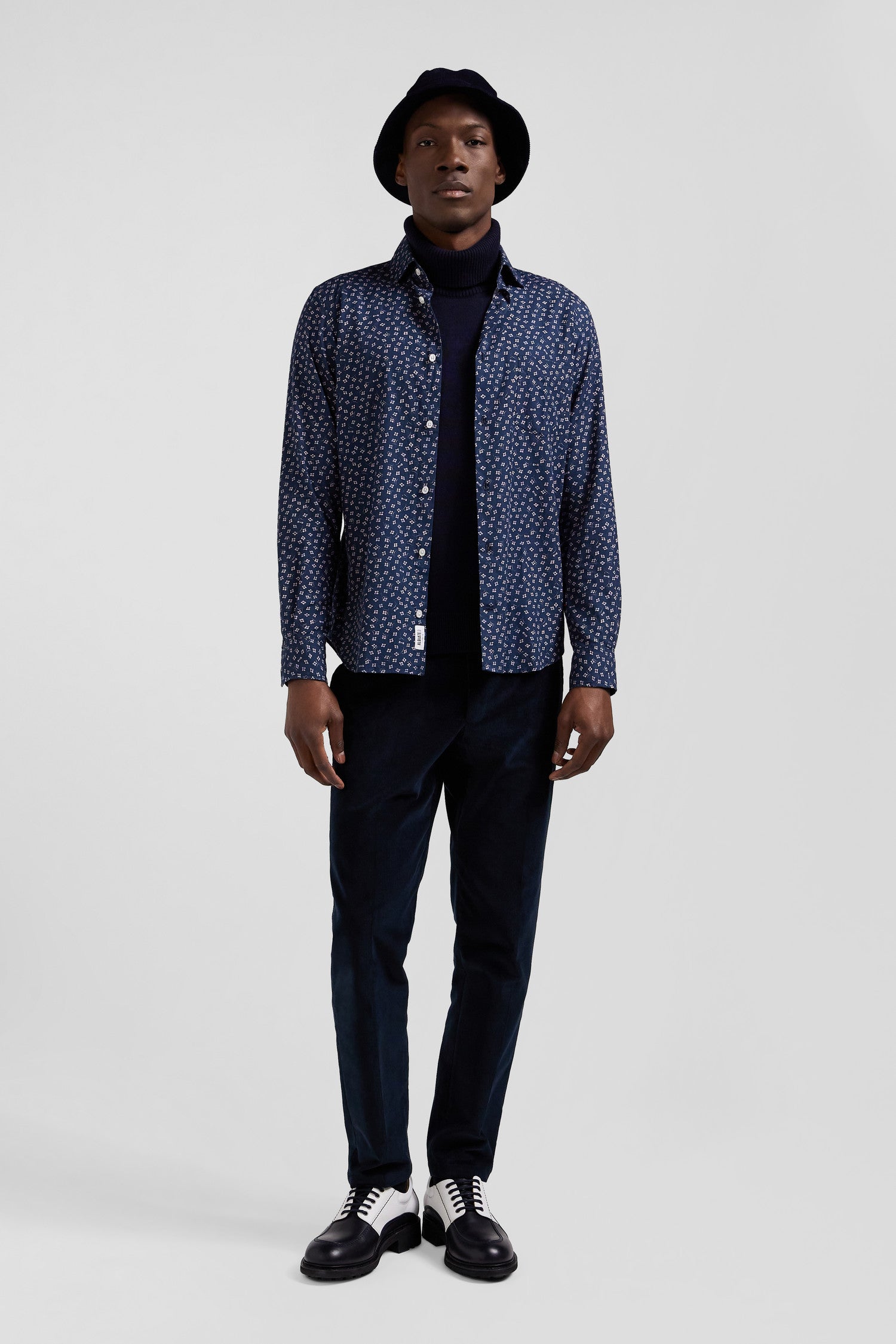 Chemise en coton bleu fonce microimprime fleurs coupe Slim