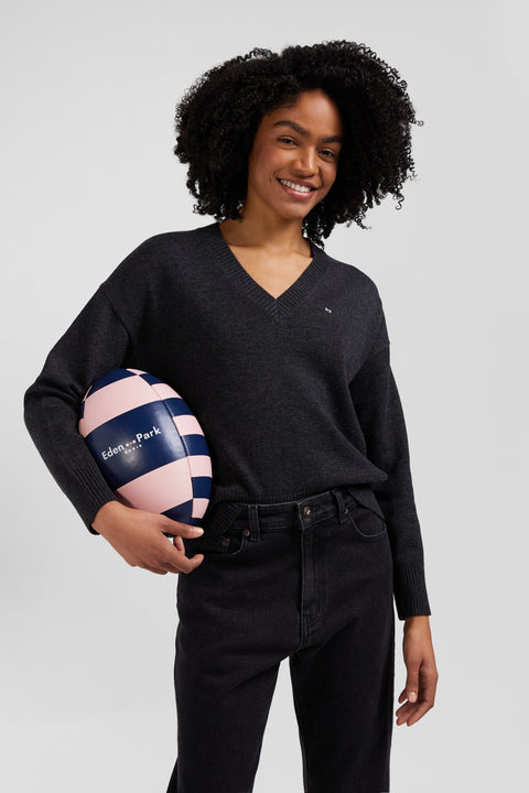 Relax dark grey mottled wool and cotton V-neck jumper - Image 3