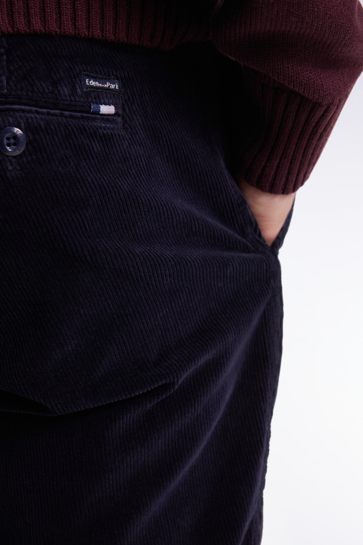Pantalon chino sans plis en velours stretch marine