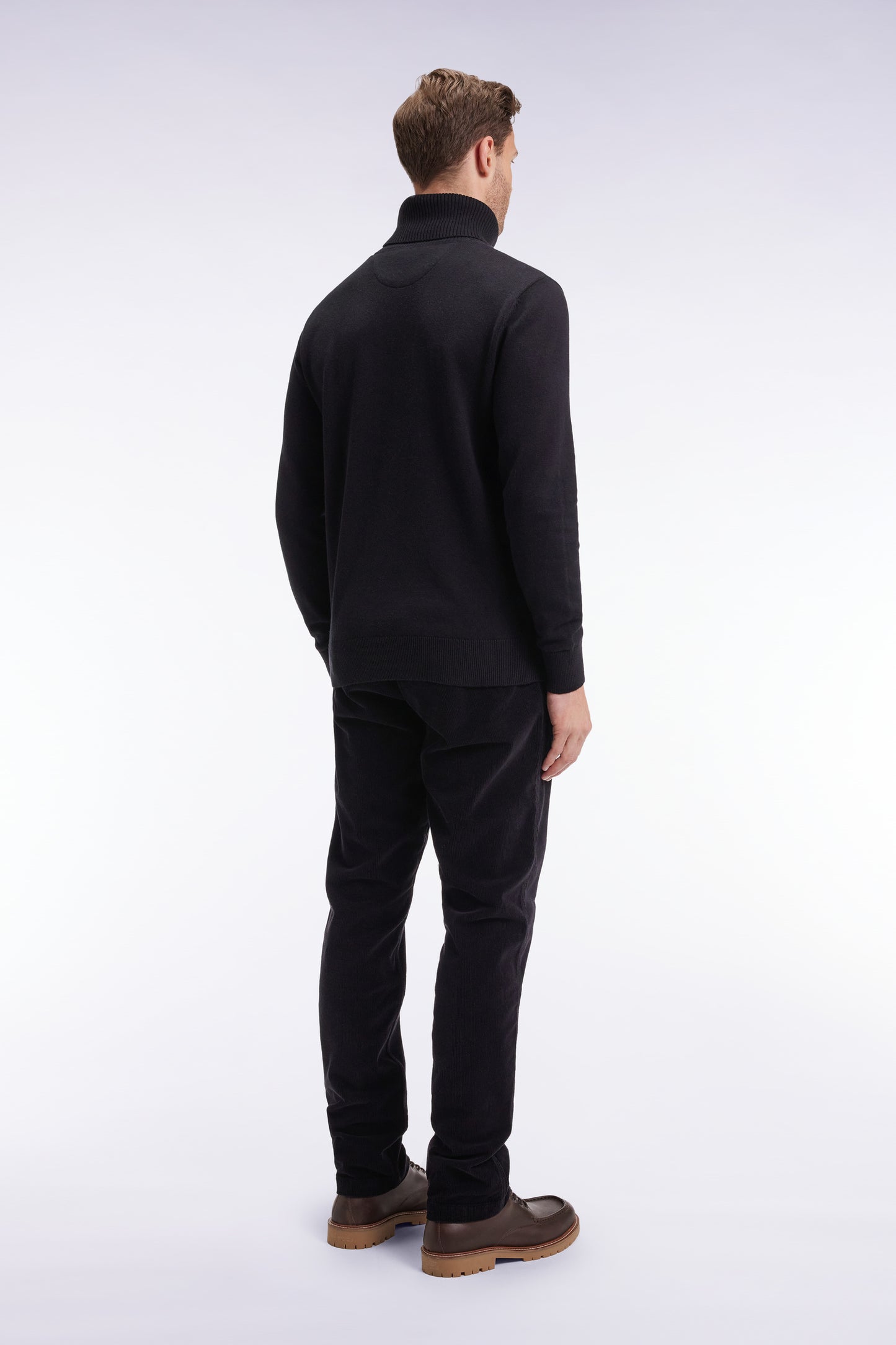 Pantalon chino sans plis en velours stretch noir