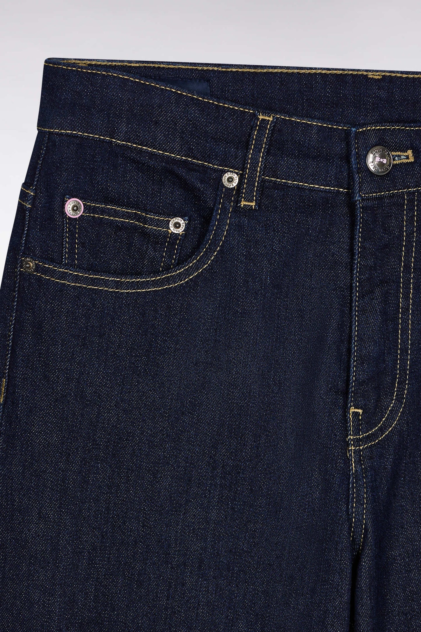 Jean 5 poches en denim stretch brut coupe Regular