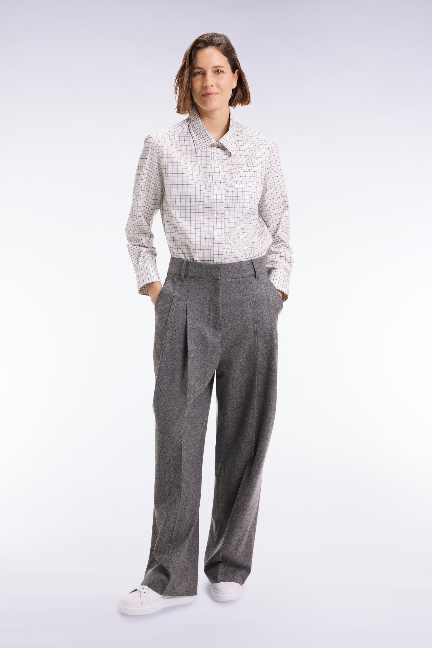 Pantalon de costume à jambes larges en flanelle de laine gris