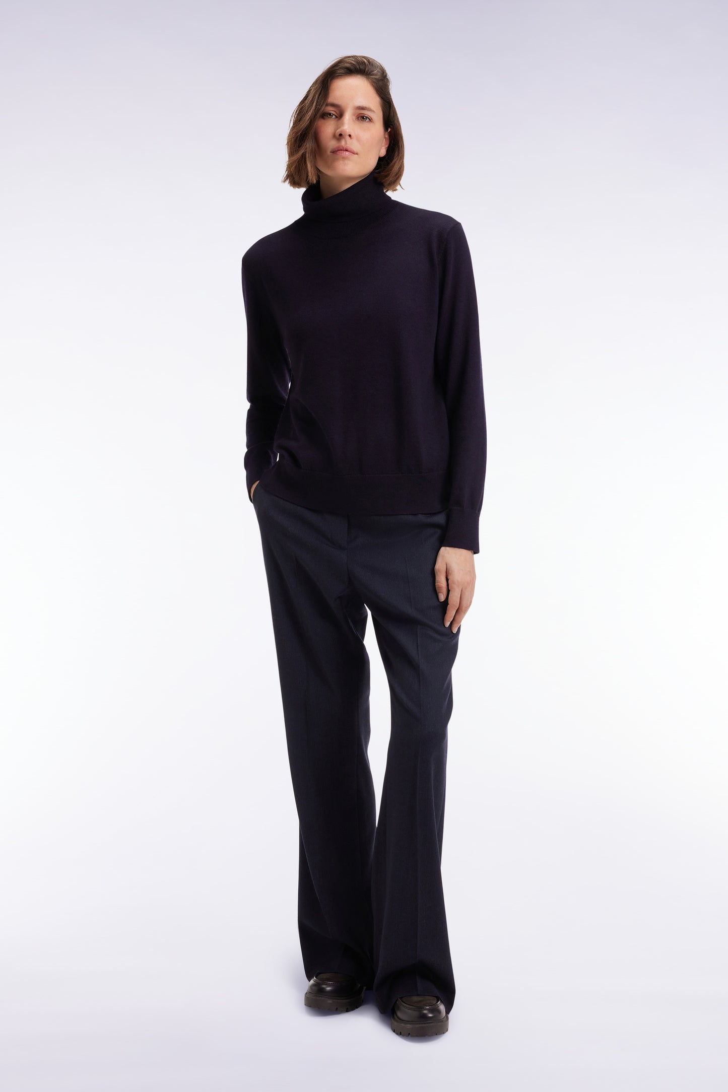 Pantalon flare en flanelle de laine stretch marine
