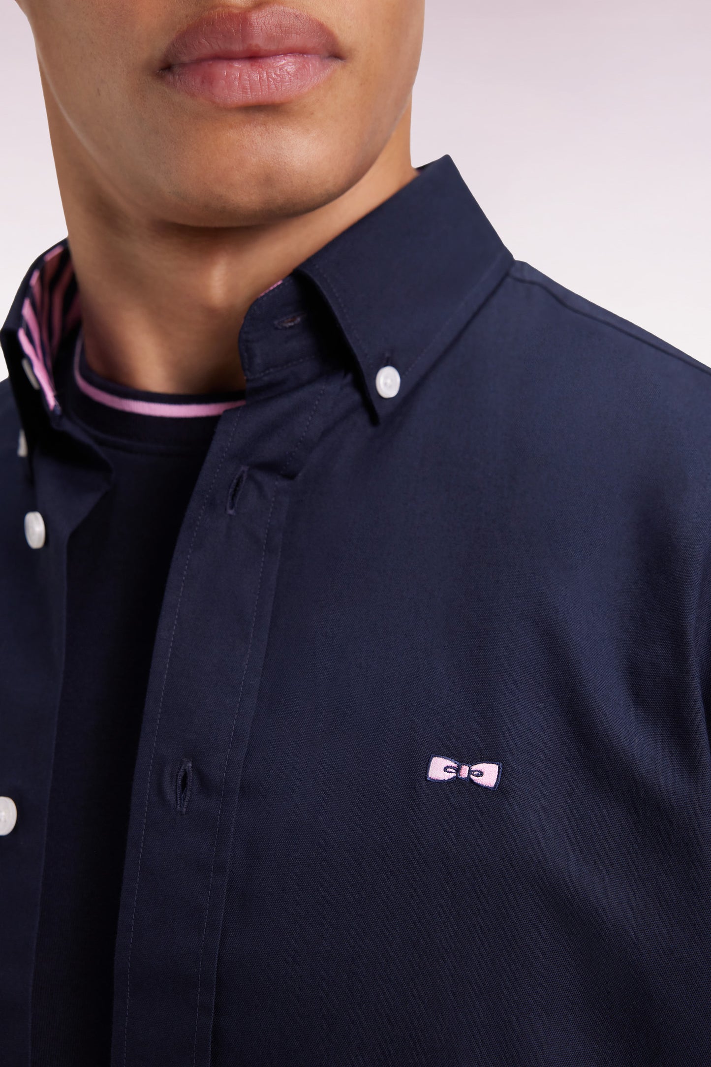 Navy pinpoint cotton shirt embroidery 10 back straight cut