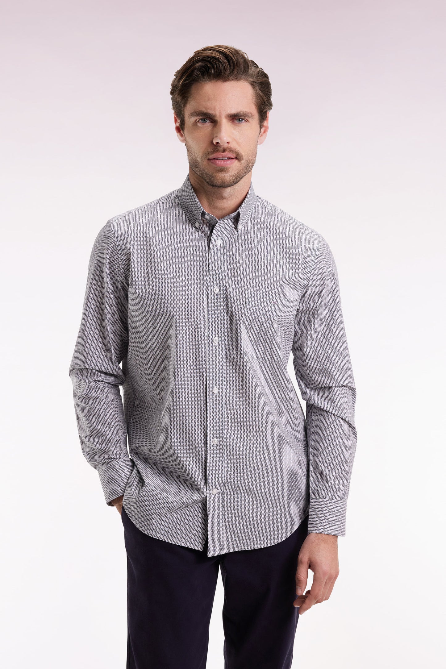 Chemise en coton à micro-motifs nœuds papillon bleus coupe droite