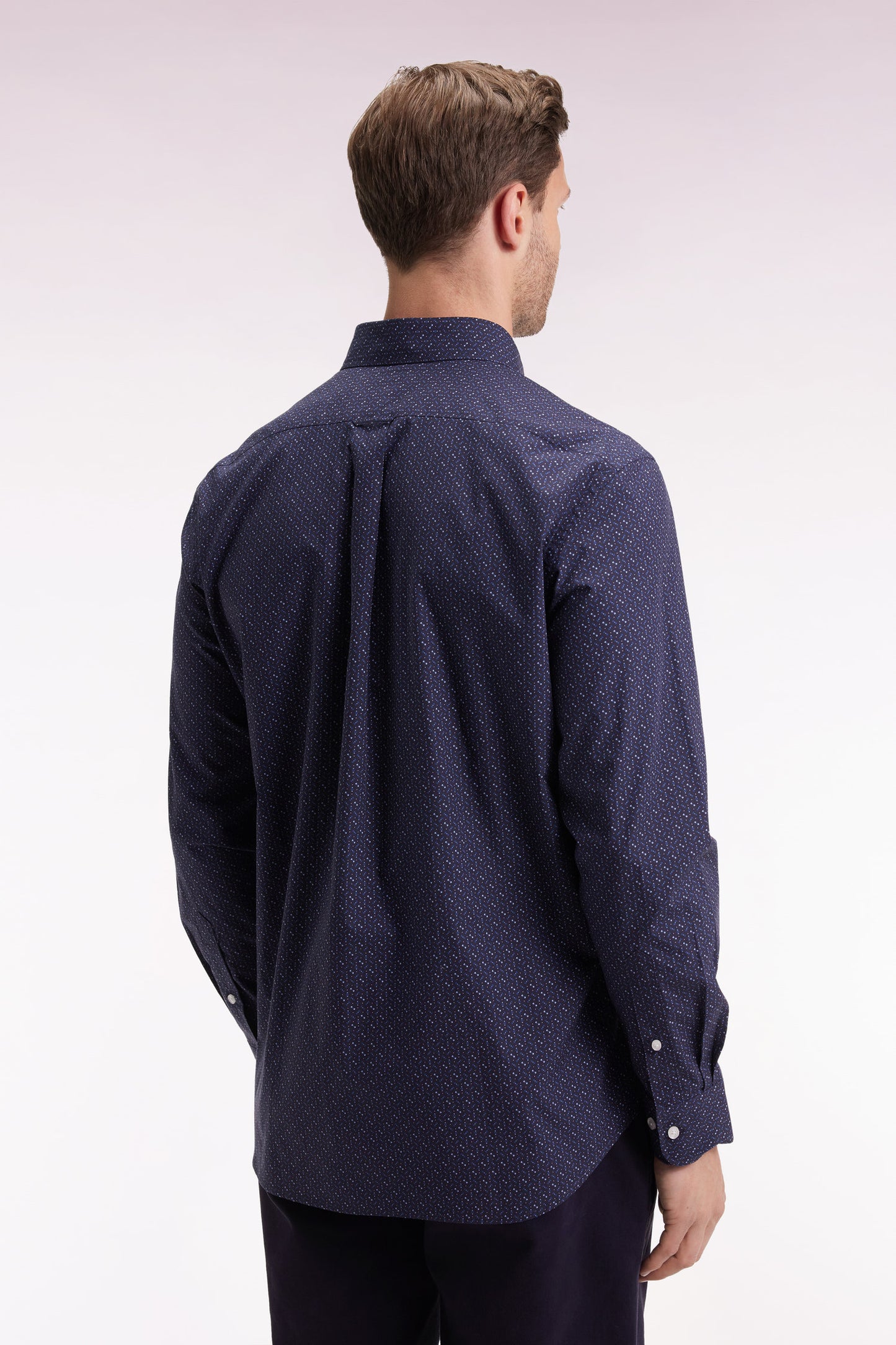 Chemise en coton marine à micro-motifs nœuds papillon coupe droite