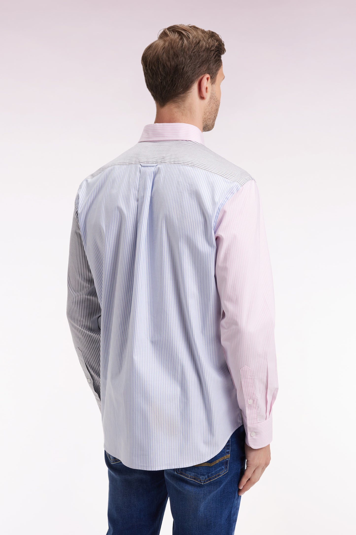 Chemise en twill de coton à rayures trois couleurs coupe droite