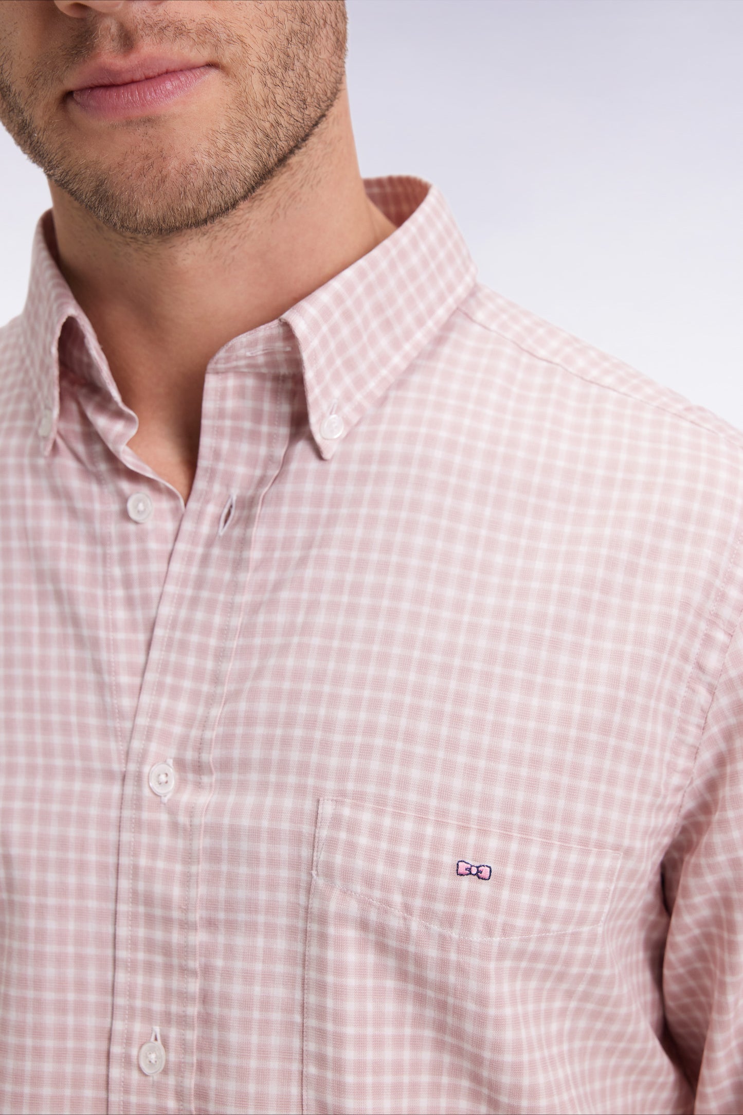 Chemise en coton à carreaux rose coupe droite