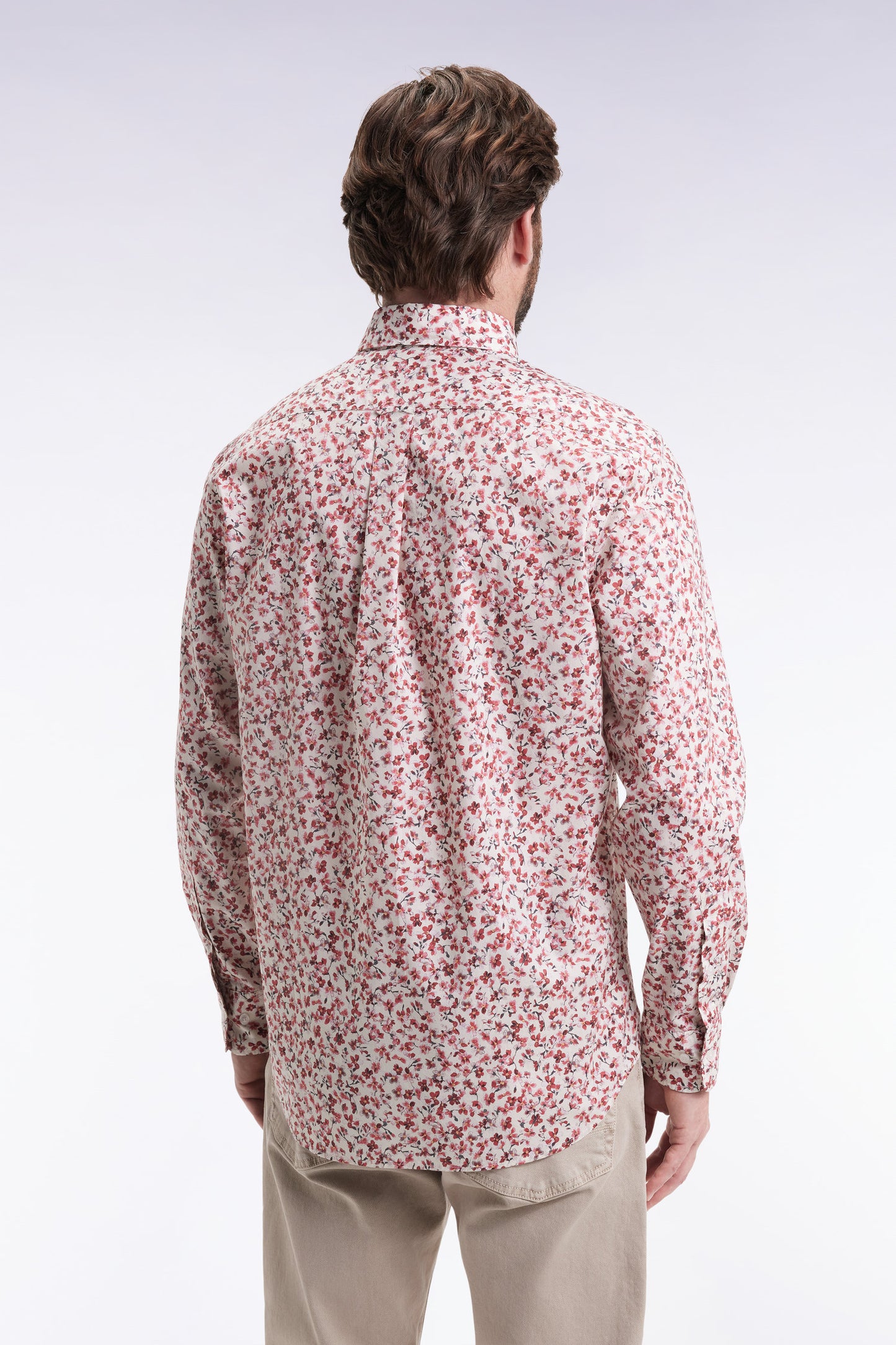 Chemise en popeline de coton à micro-motifs fleurs rouge coupe droite