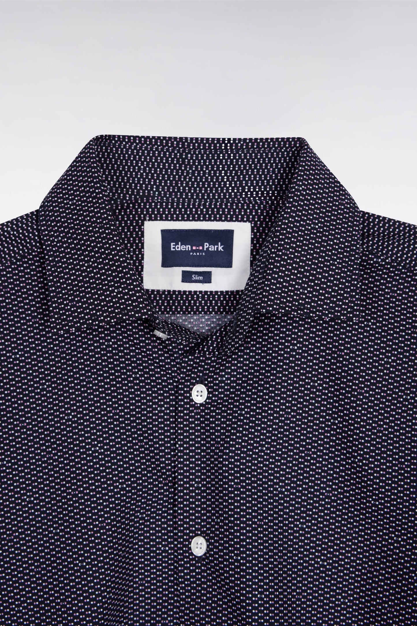 Chemise en coton à micro-motif pois rose coupe slim