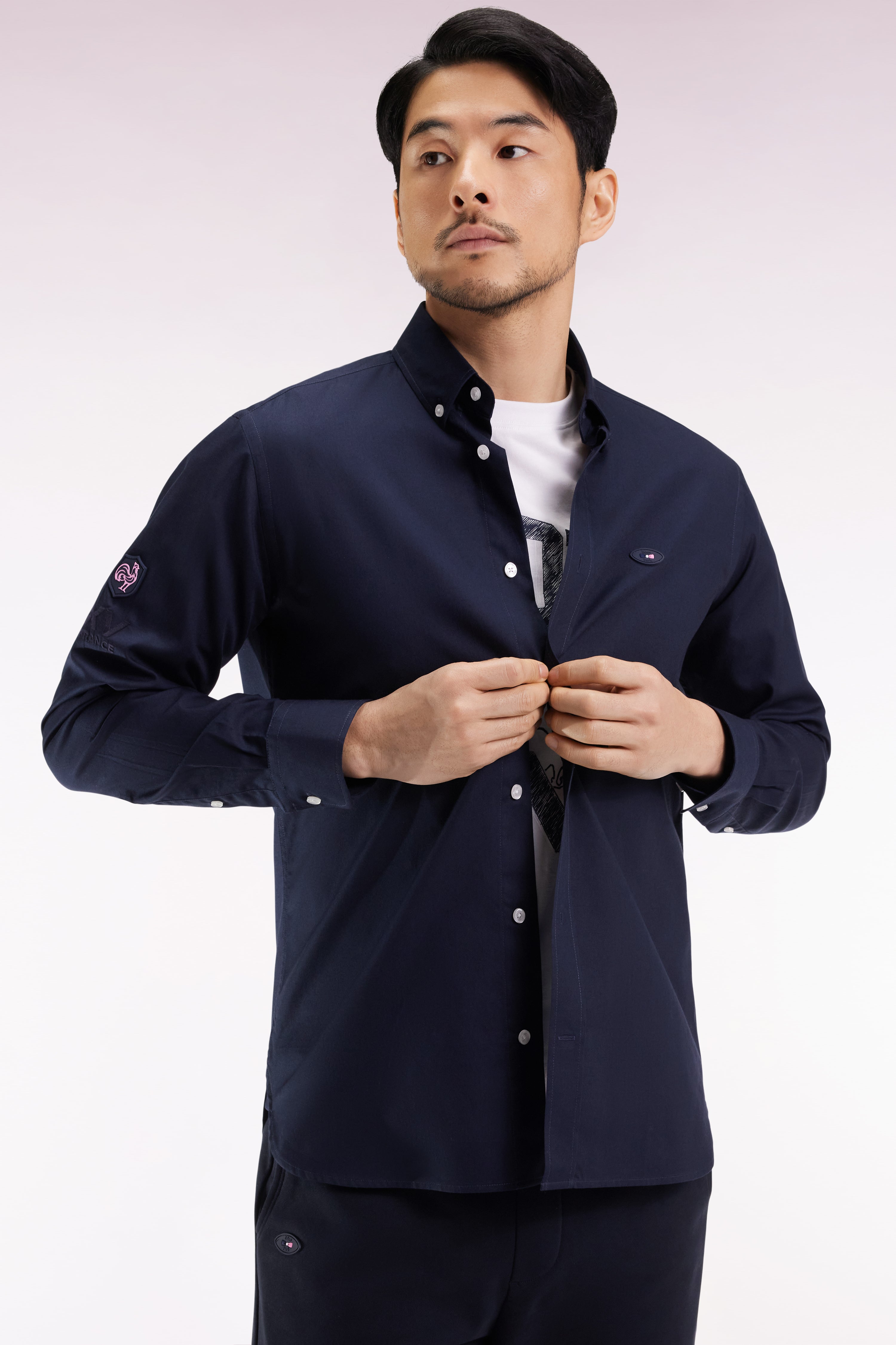Navy cotton shirt with XV de France embroidery, straight cut