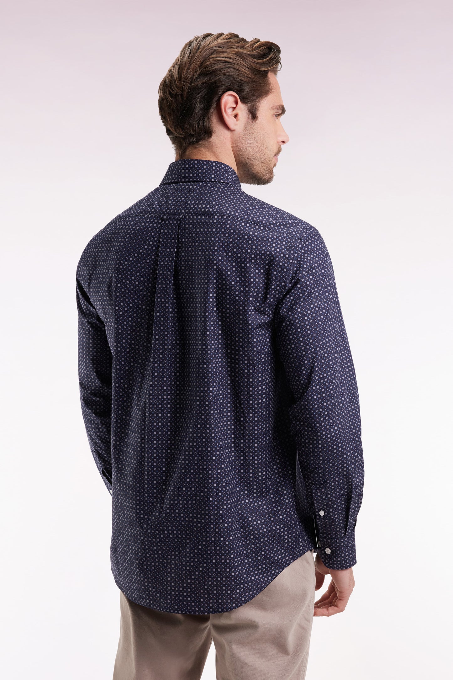 Straight-cut cotton shirt with navy micropatterns
