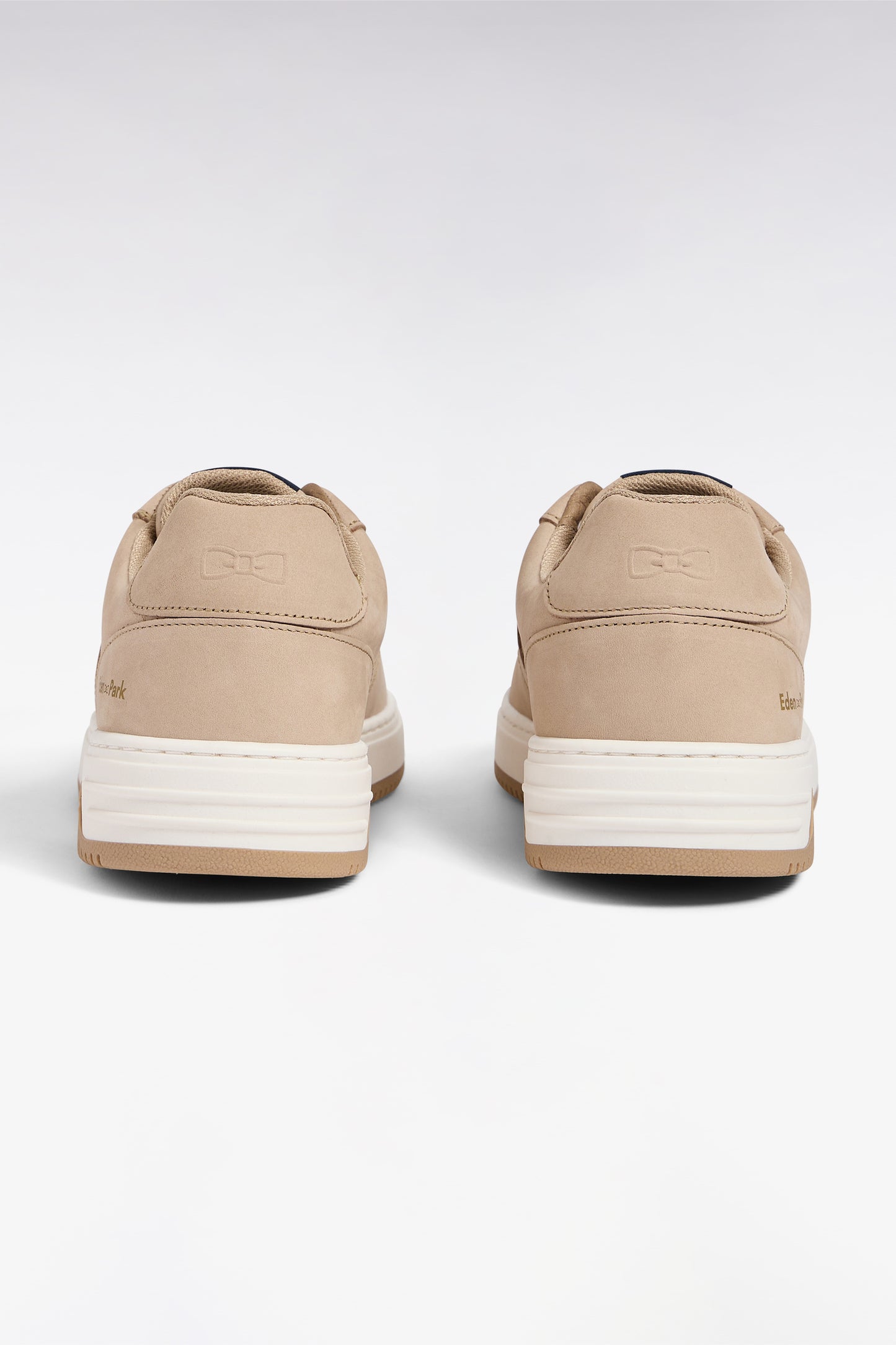 Sneakers en cuir suédé sable
