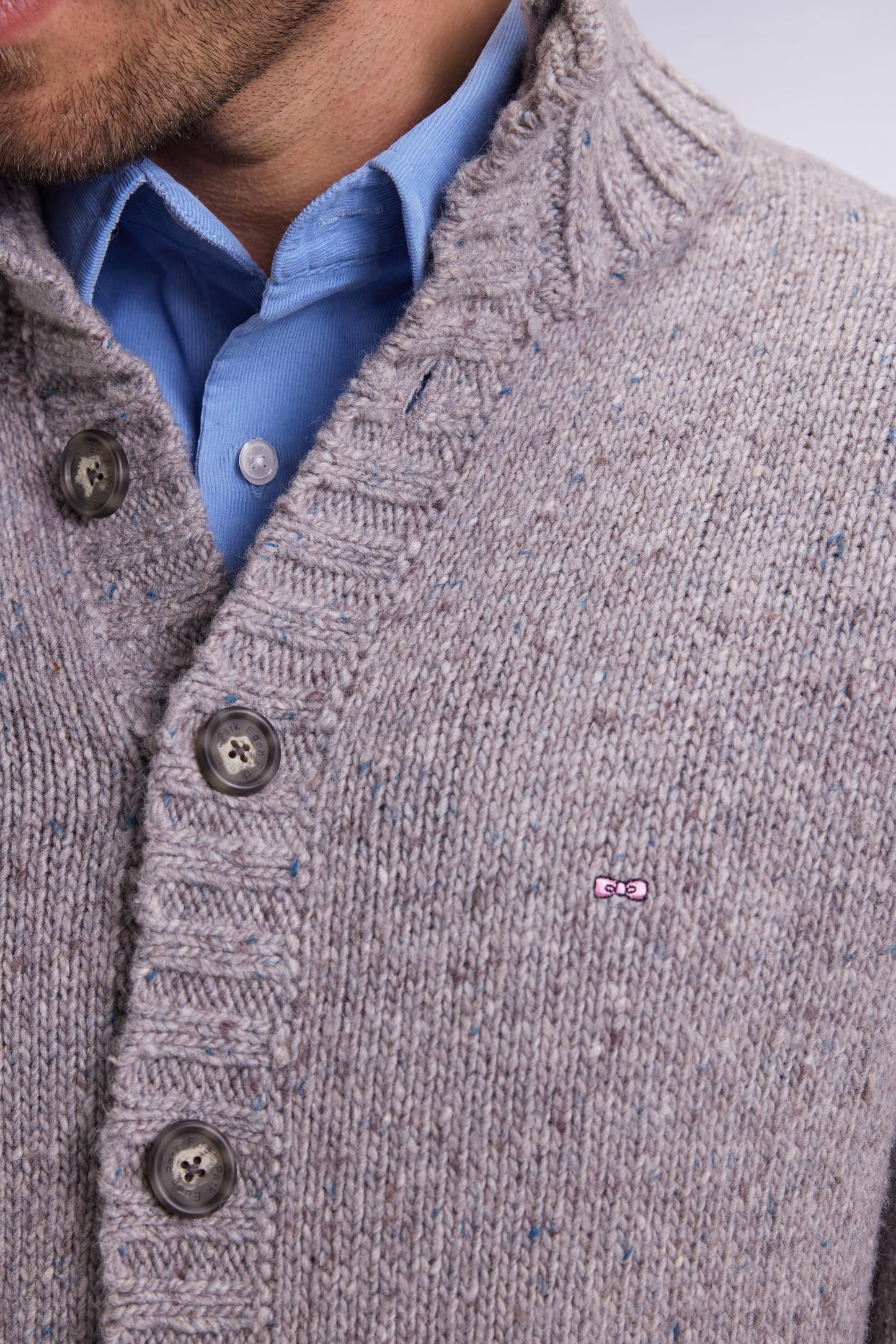 Cardigan en laine vierge et alpaga mélangés gris coupe droite