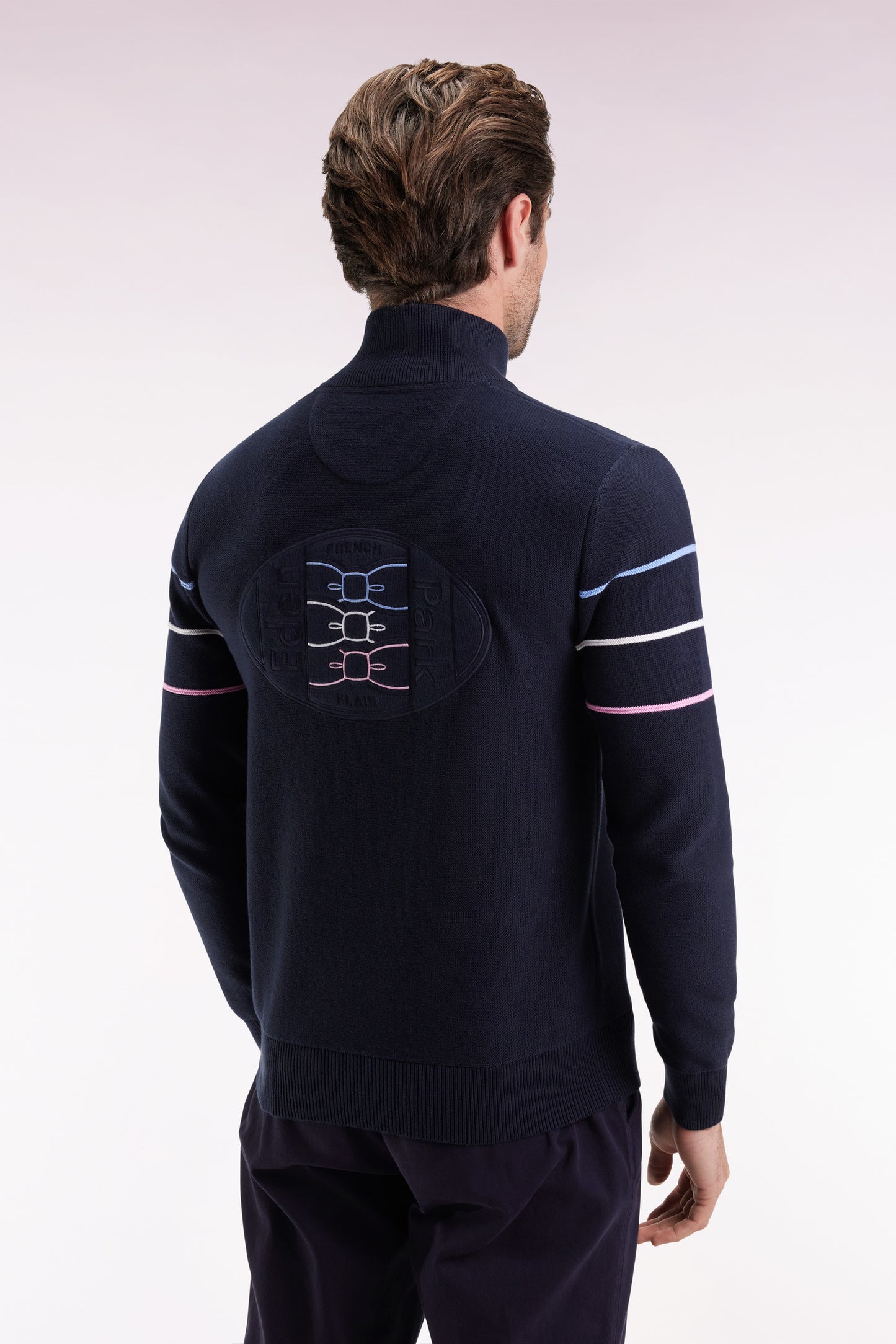 Cardigan zippé en coton marine à liserés colorés coupe droite