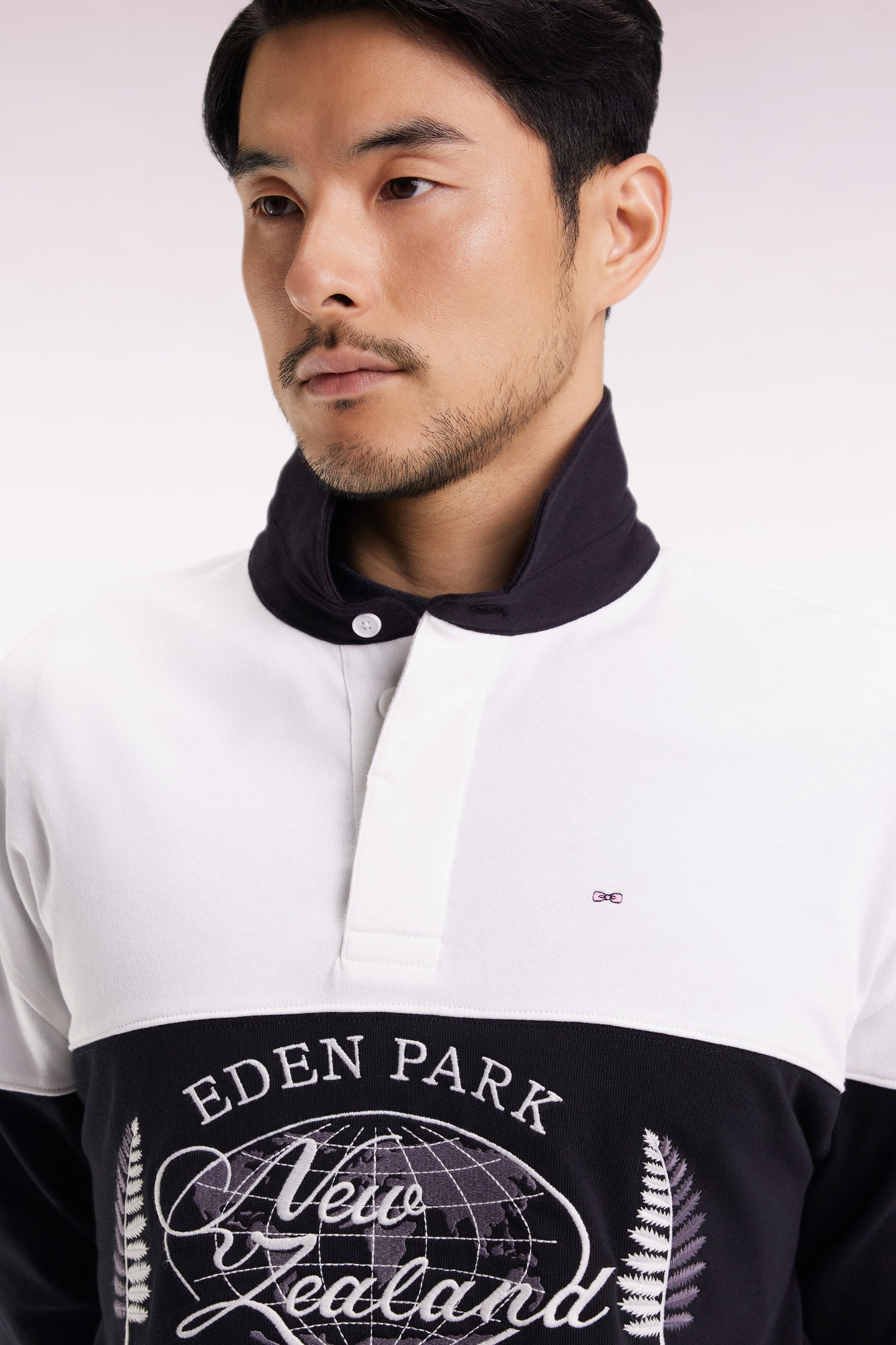 Maillot à manches longues noir et blanc broderie Nouvelle Zélande