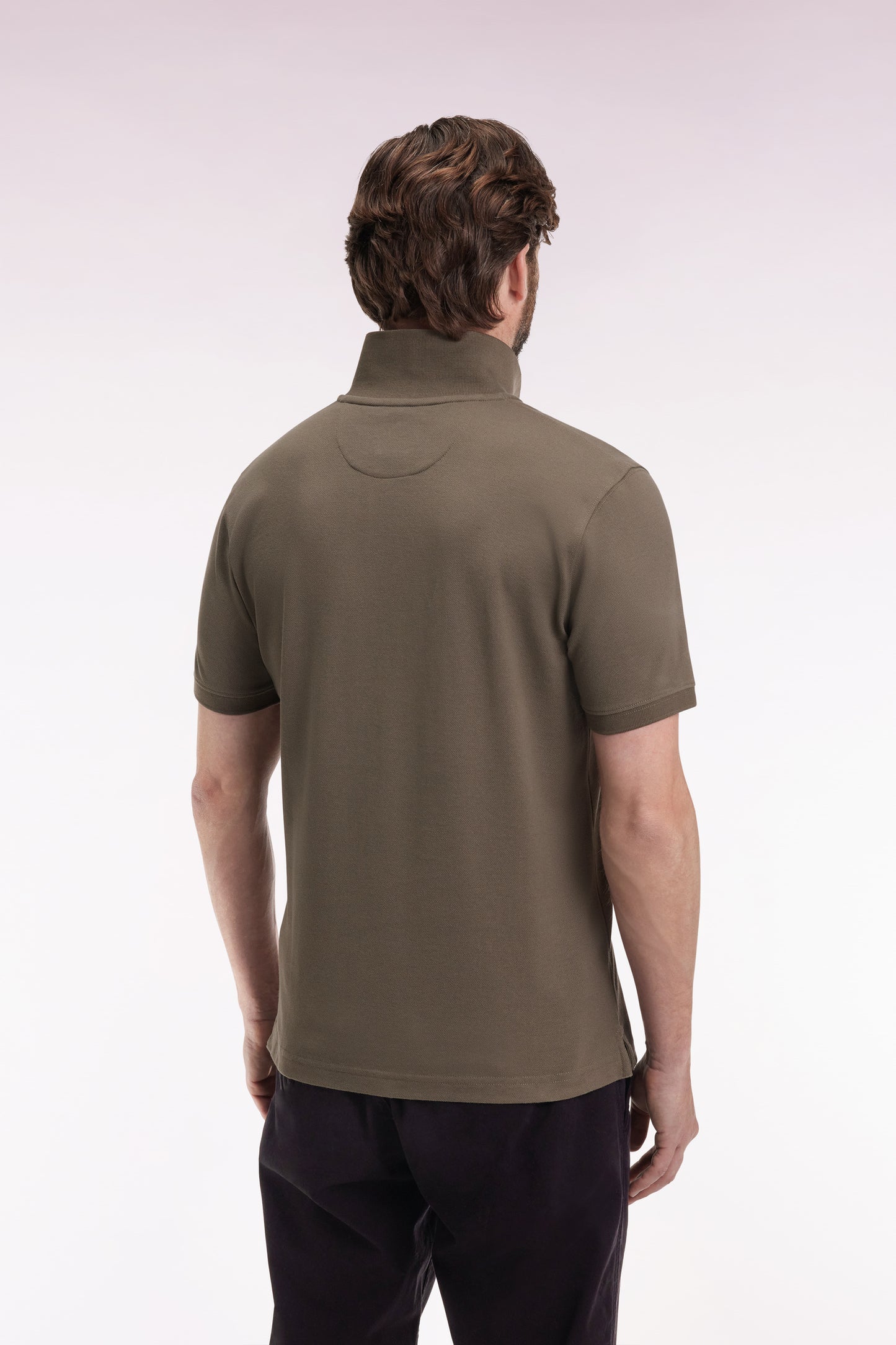 Polo manches courtes en coton Pima kaki coupe droite