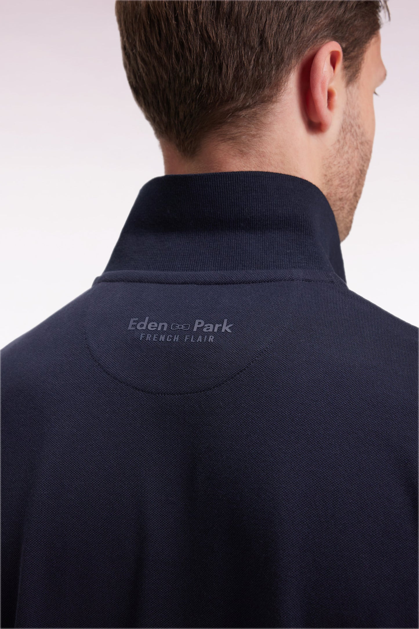 Polo manches courtes en coton marine détails rayés coupe ample