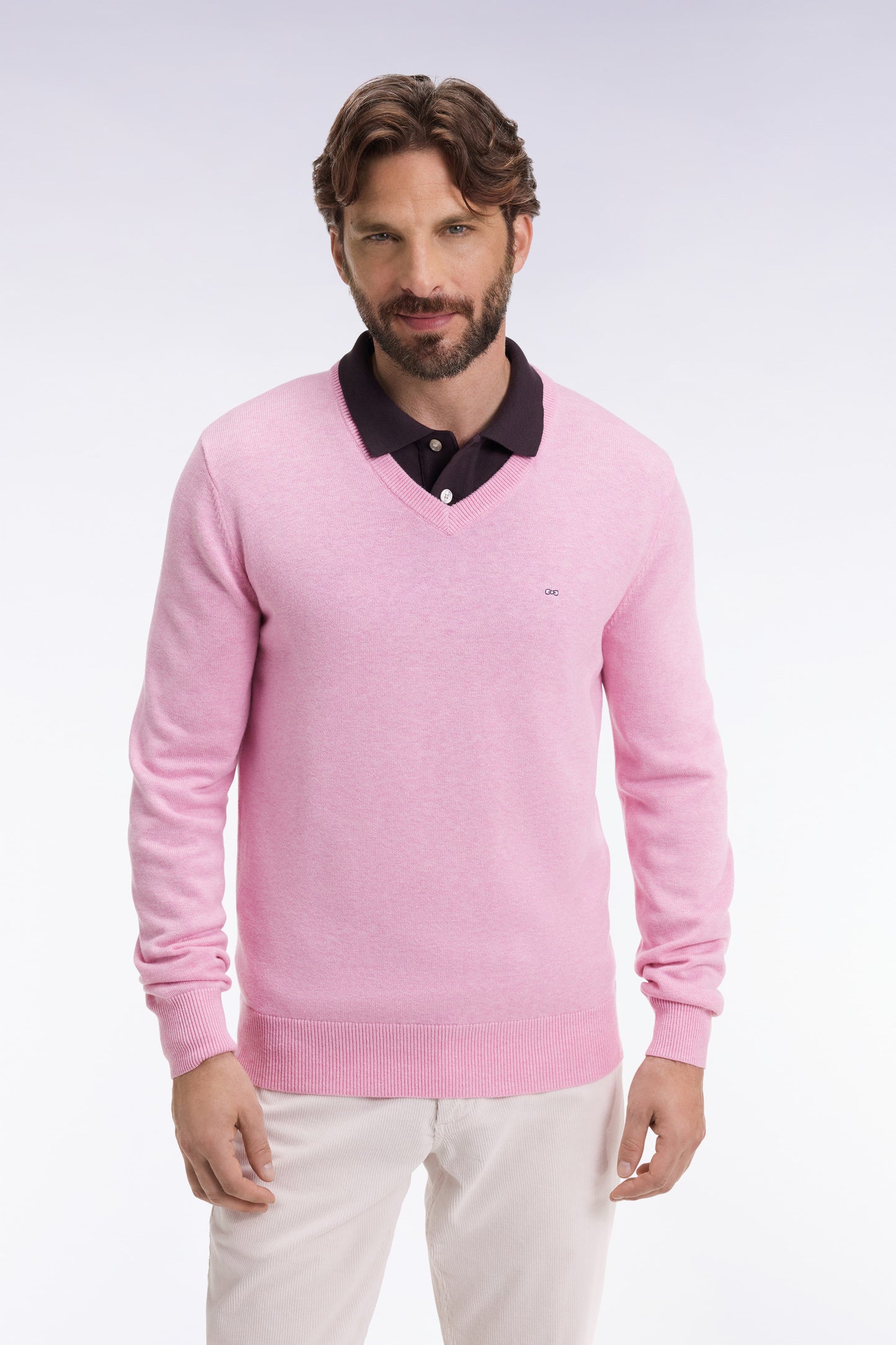 Pull col V en laine et coton rose
