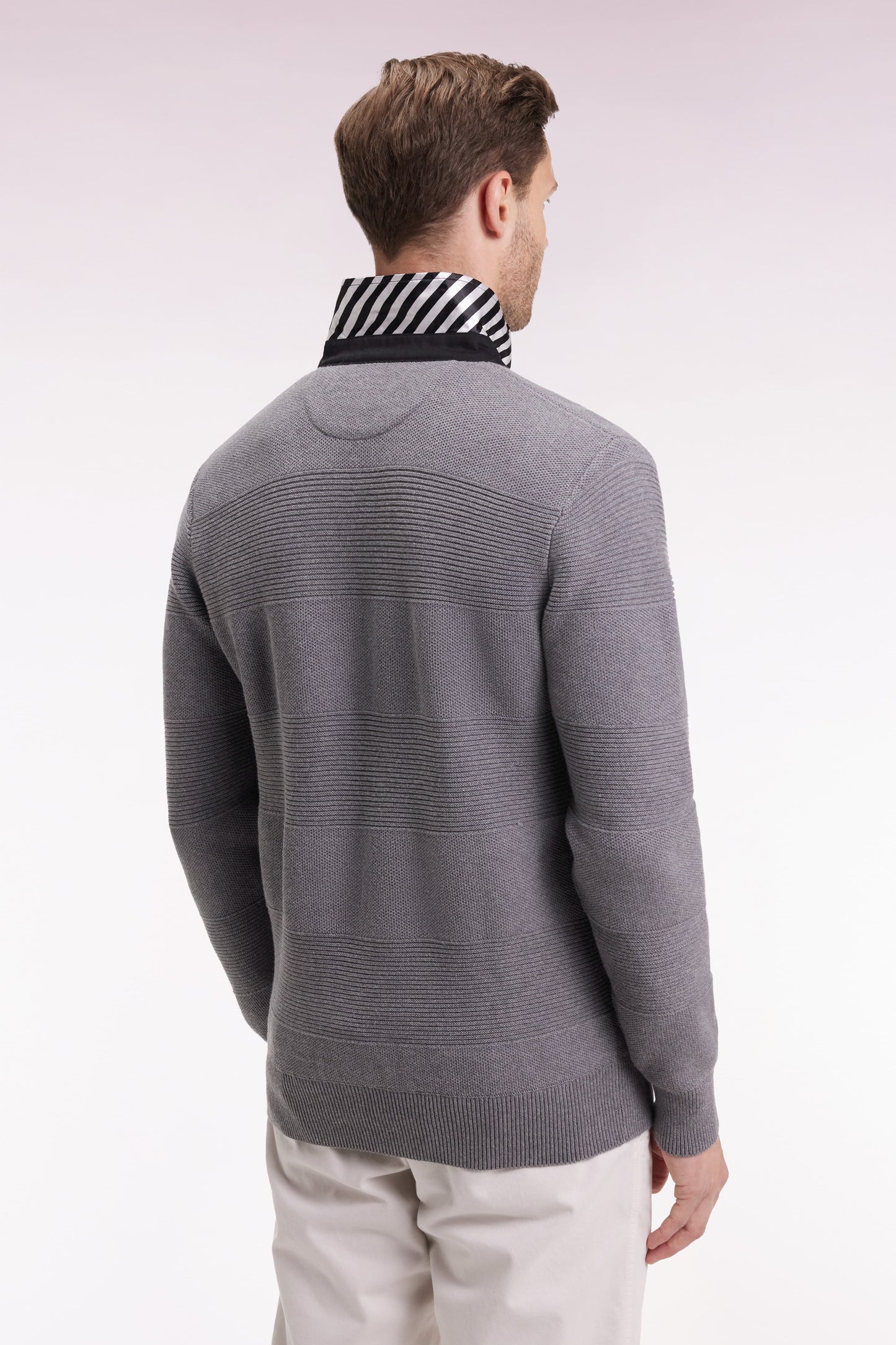 Pull col maillot en coton gris à effet de rayure