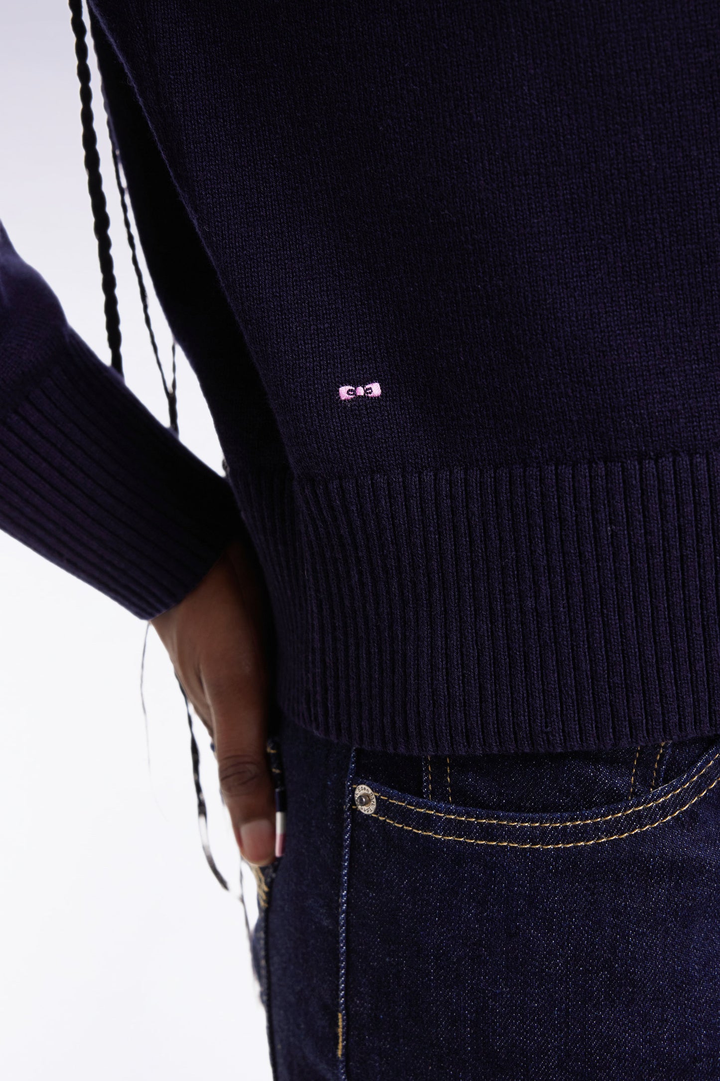 Pull à col V en laine et coton marine coupe Relaxed