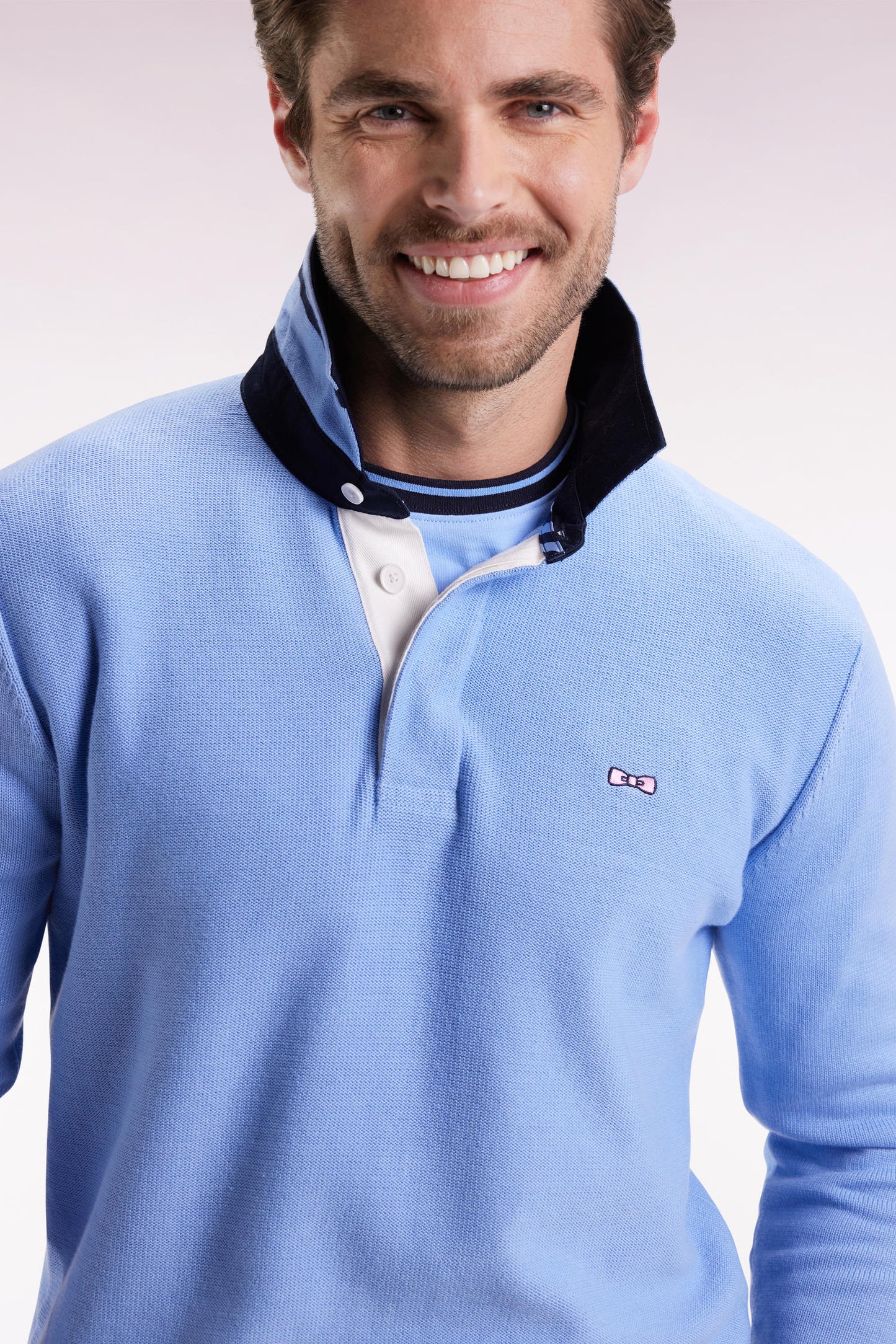 Pull col maillot en coton ciel broderie 10