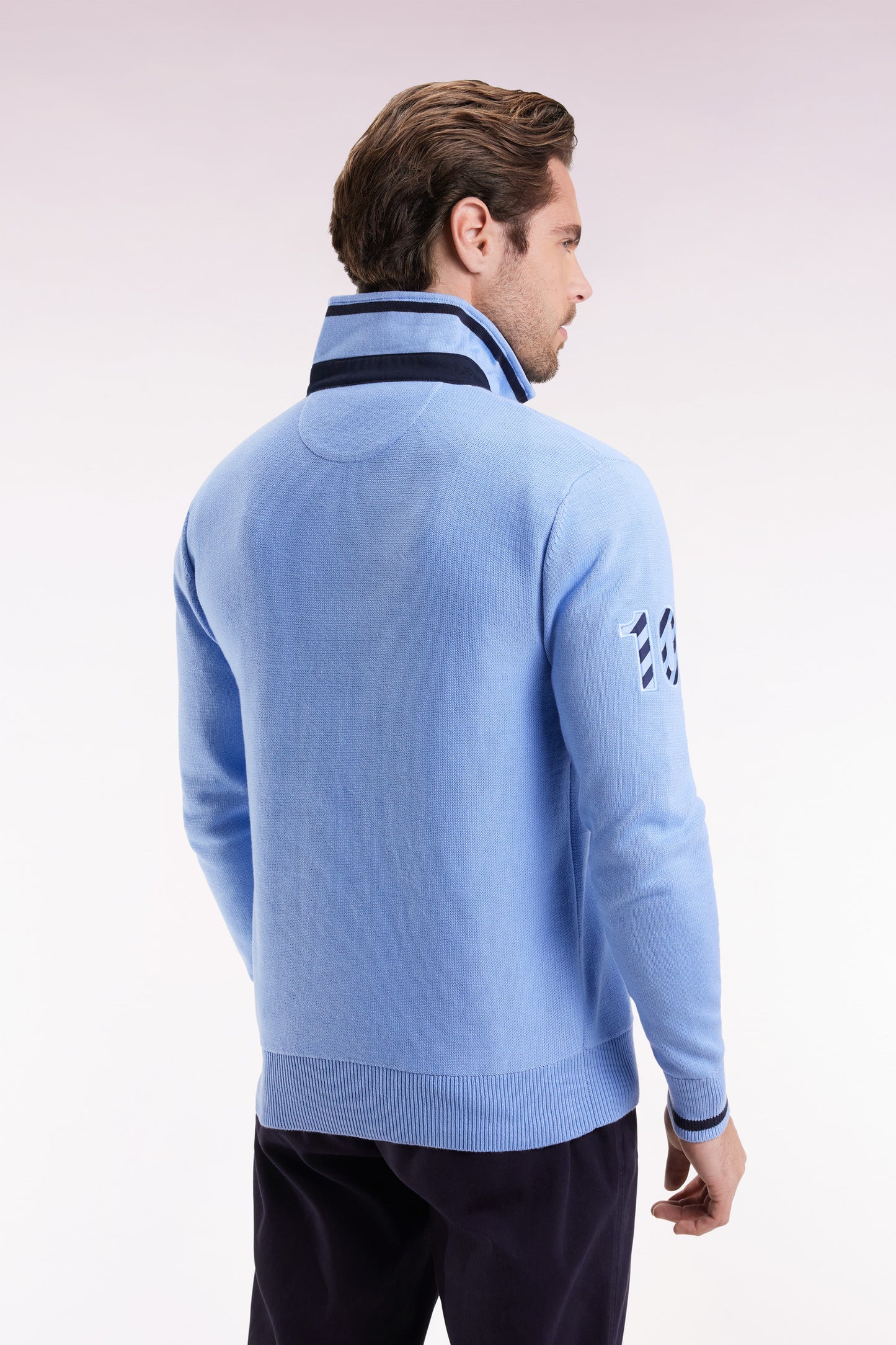 Pull col maillot en coton ciel broderie 10