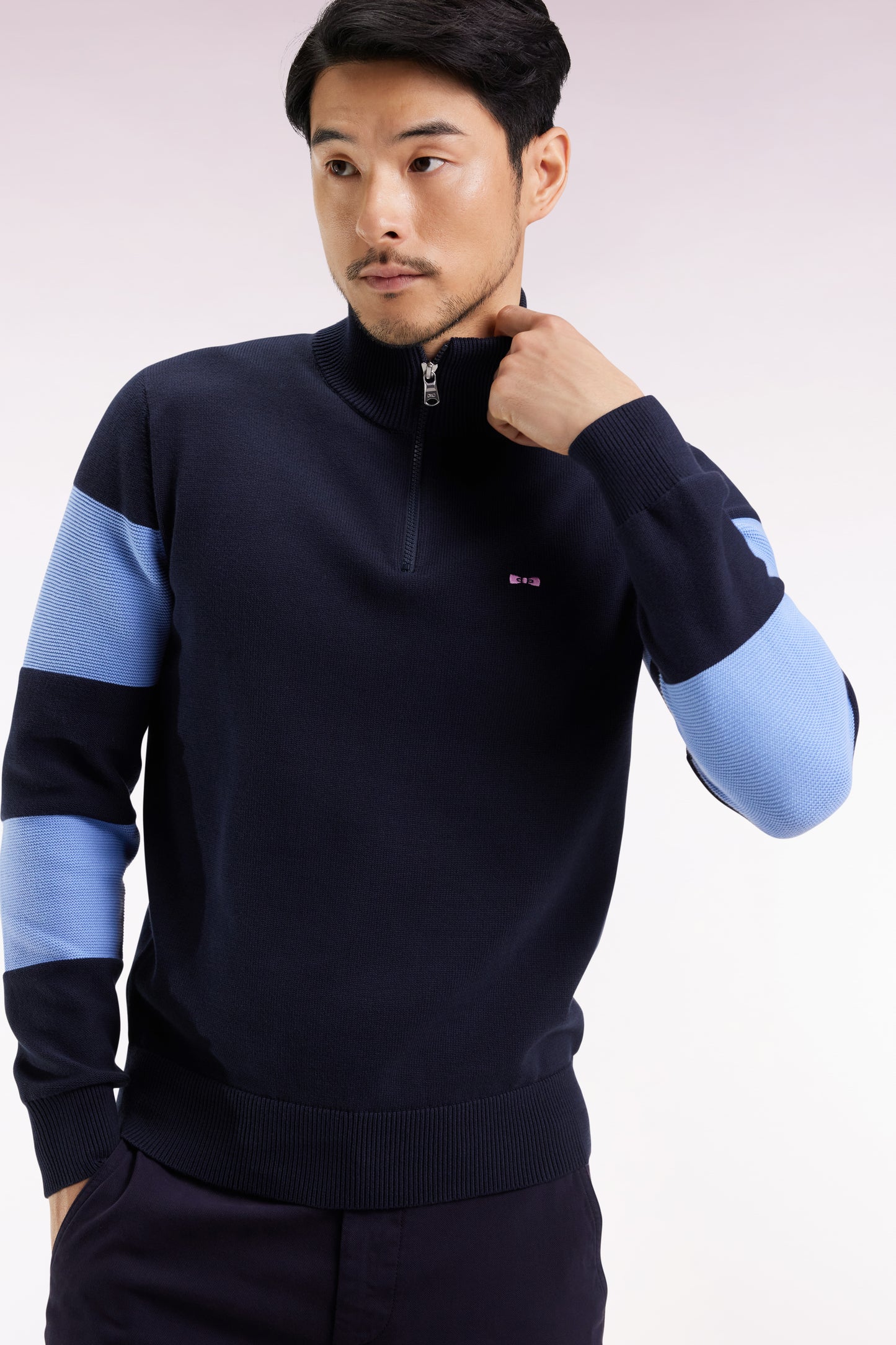 Pull col camionneur en coton marine et ciel broderie dos