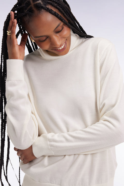 Pull à col roulé en laine mérinos écru - Image 3