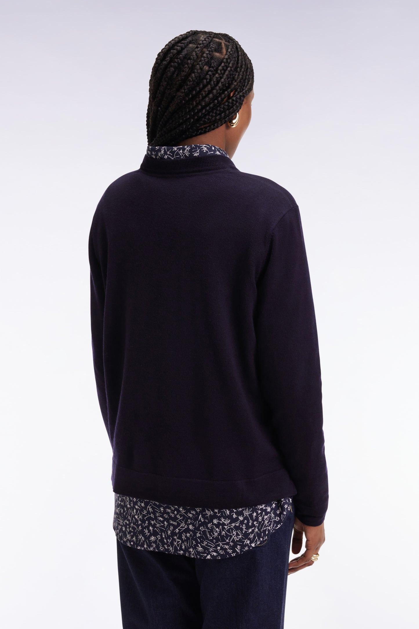 Round-neck sweater in navy merino wool
