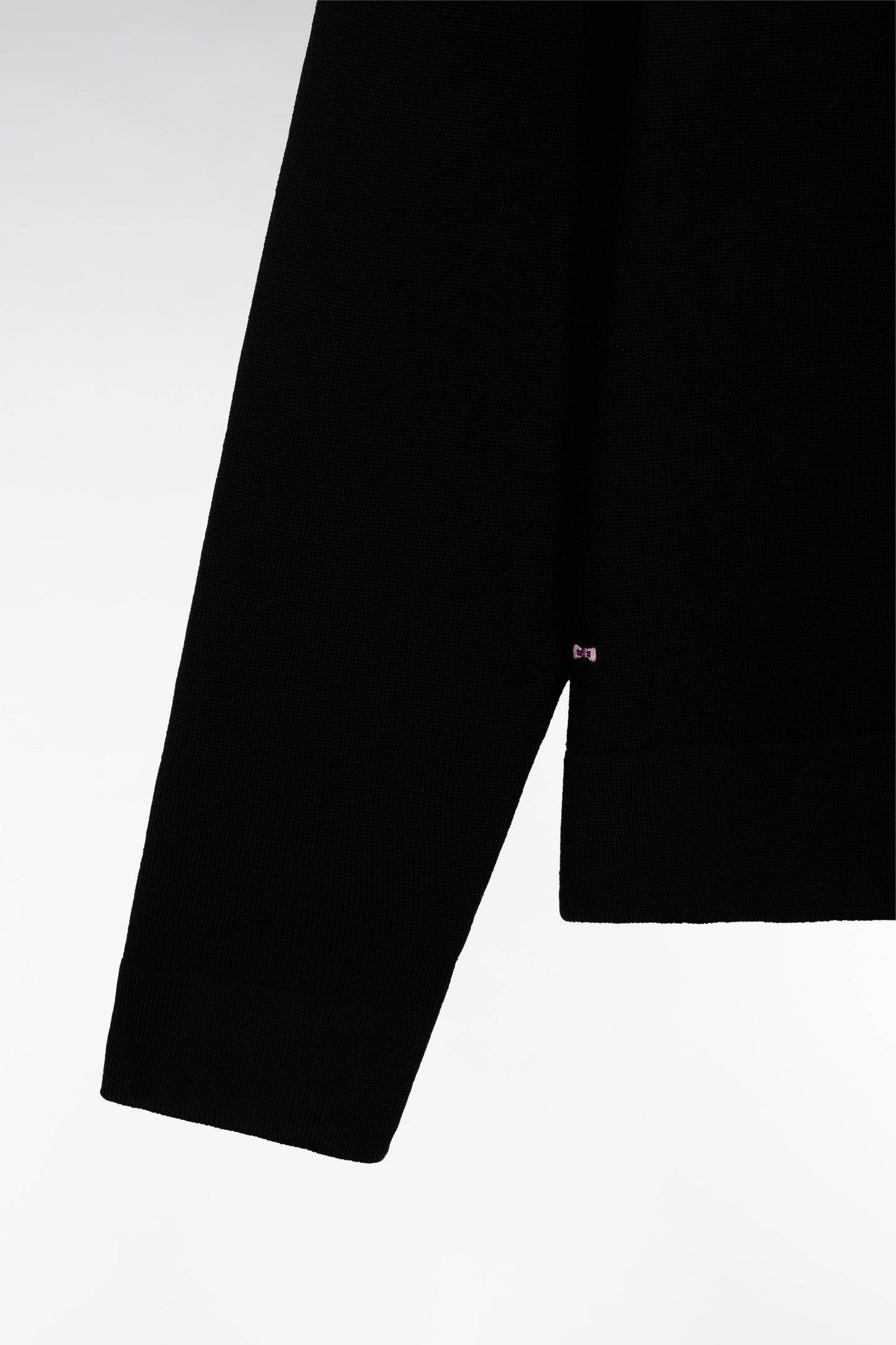 Pull à col rond en laine mérinos noir