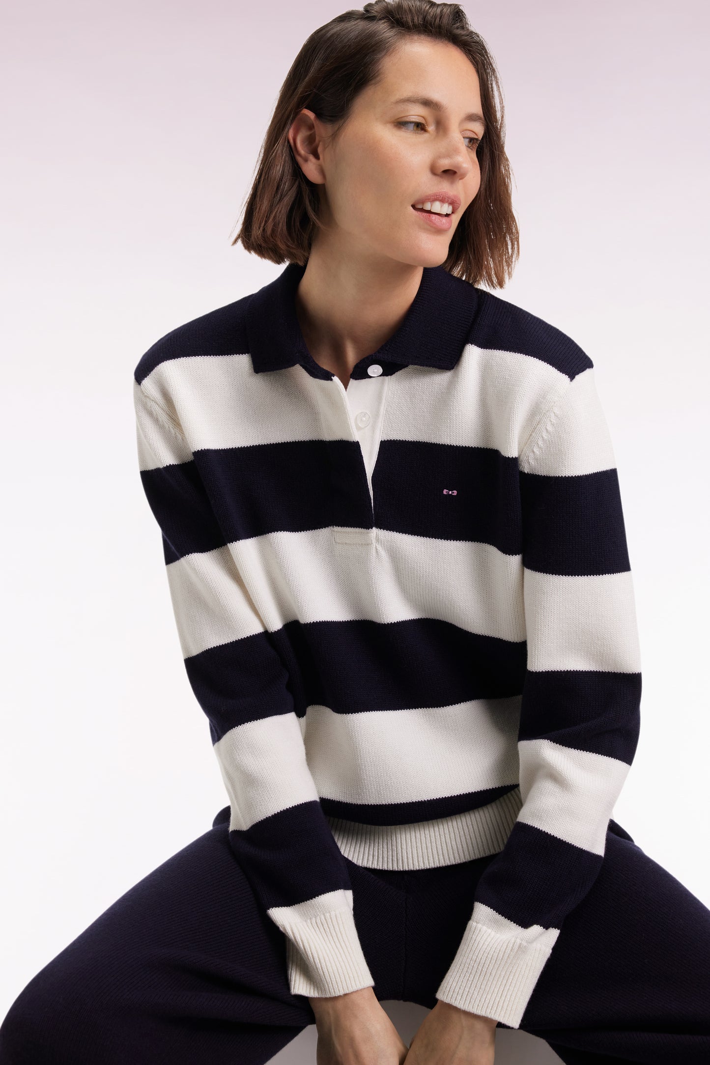 Pull à col maillot en laine et coton à rayures rugby marine et blanc coupe Relaxed
